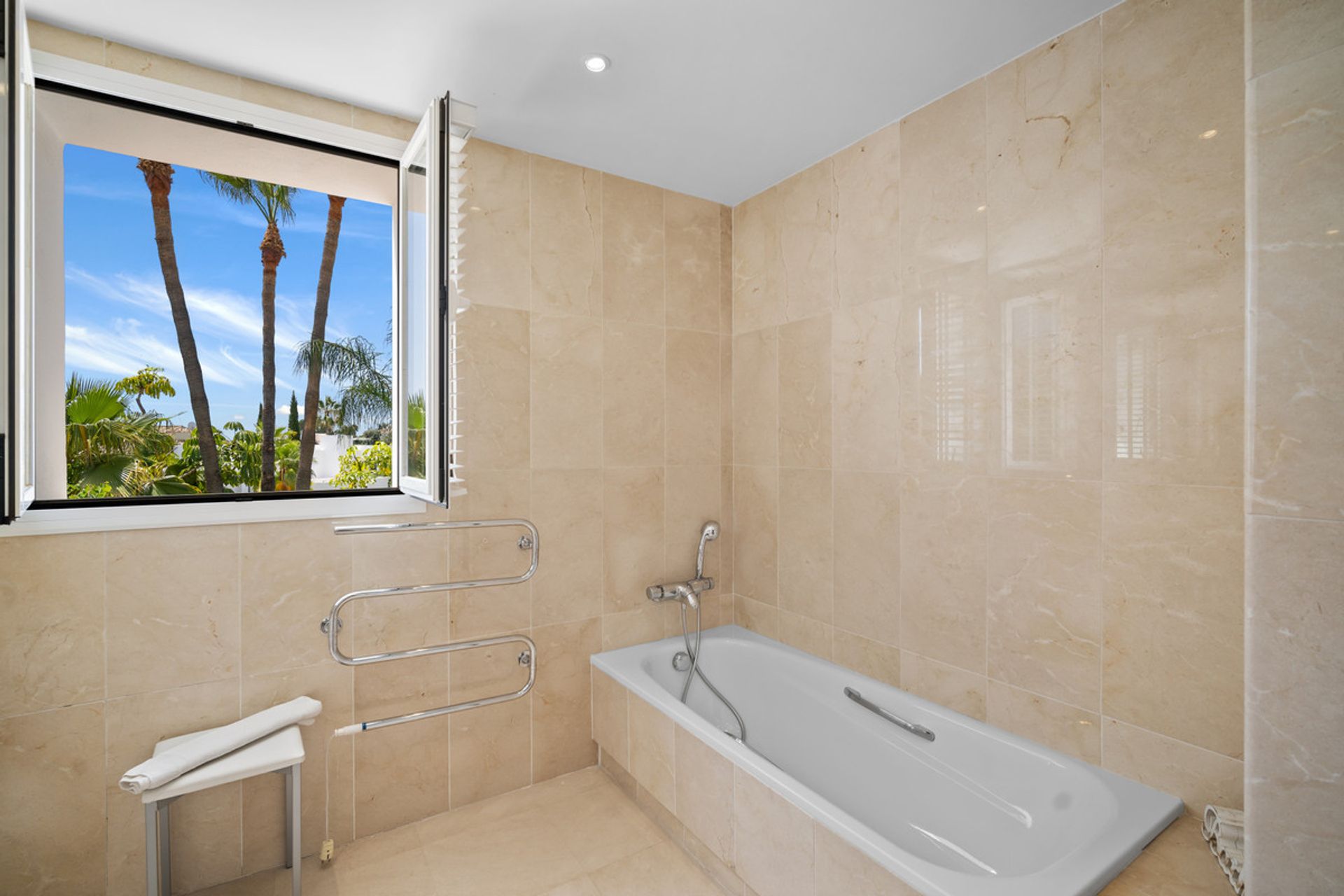 Haus im La Quinta, Canarias 12136569