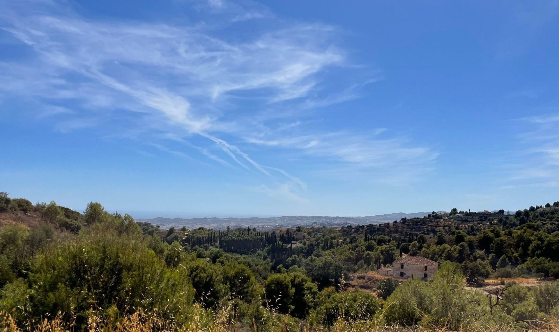 Tanah di Fuengirola, Andalusia 12137484