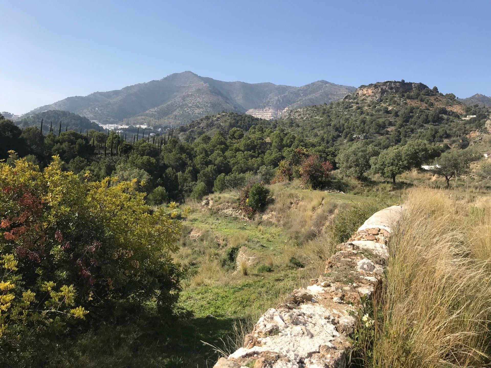 Tanah di Fuengirola, Andalusia 12137484