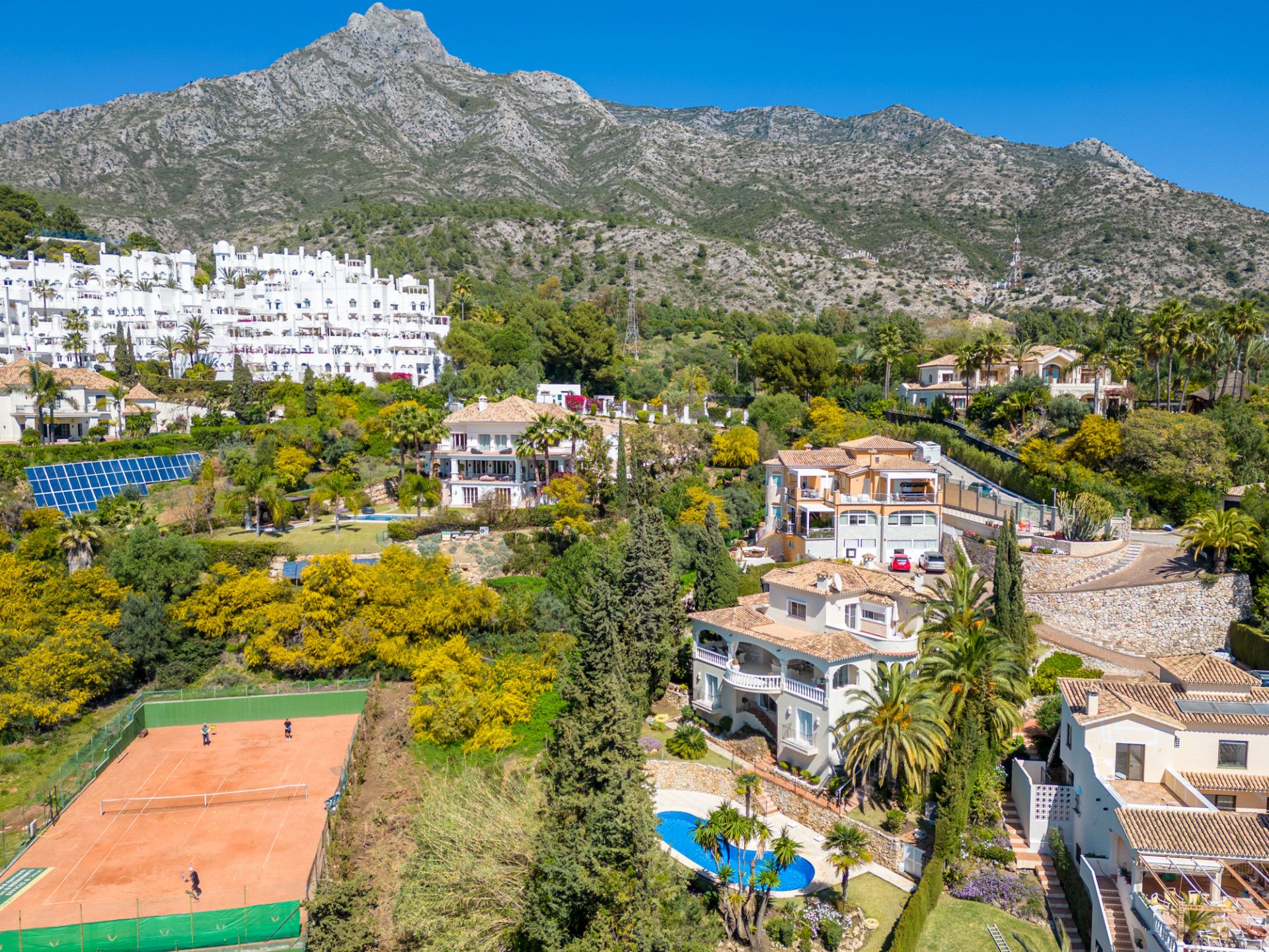 Haus im Marbella, Andalucía 12137496