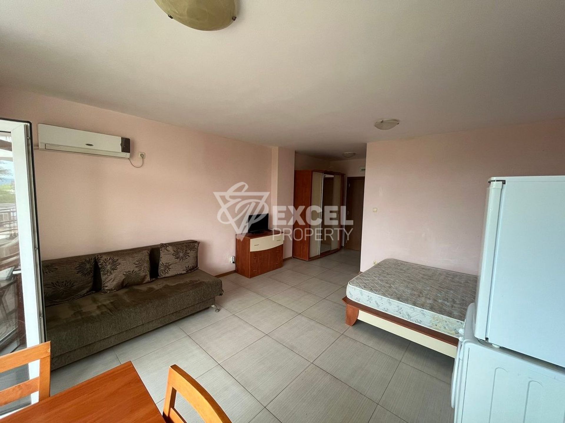 Condominio en Nesebar, Burgas 12139915