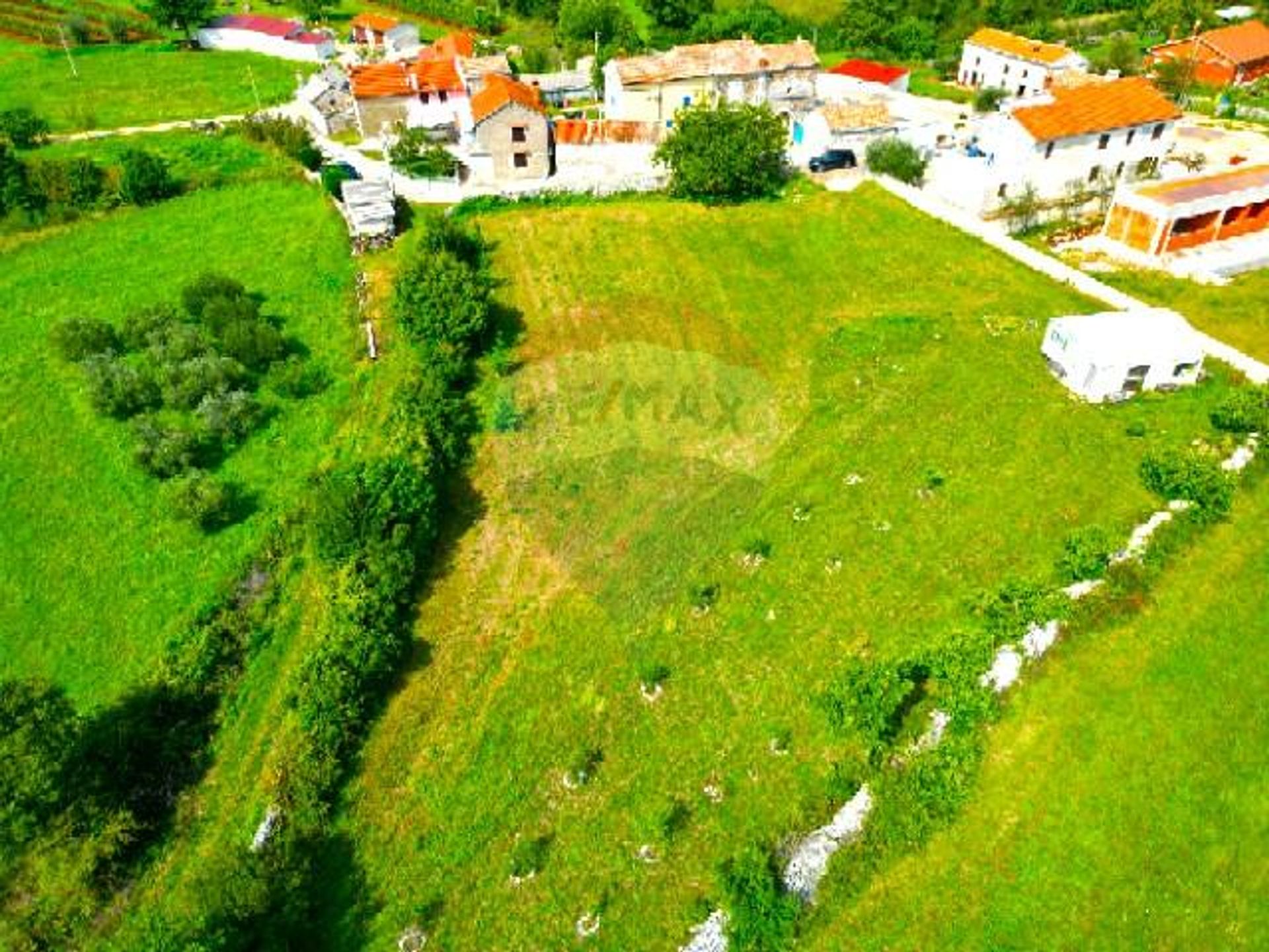 Terre dans Zminj, Istarska Zupanija 12140494