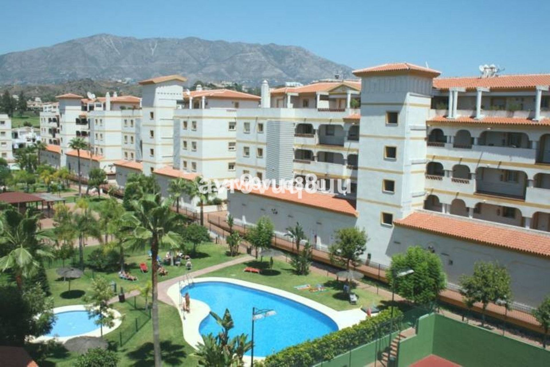 Condominium in Fuengirola, Andalusië 12141233