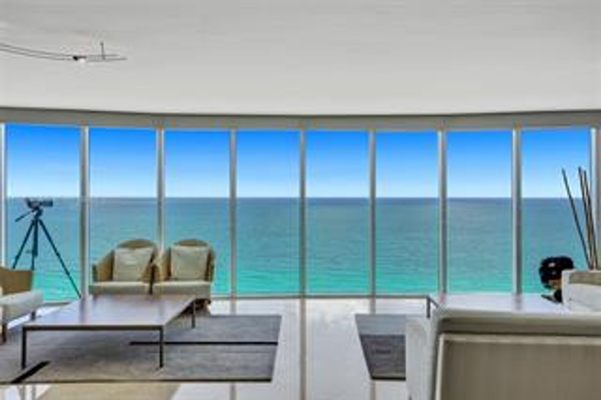 Osakehuoneisto sisään Sunny Isles Beach, Florida 12141472