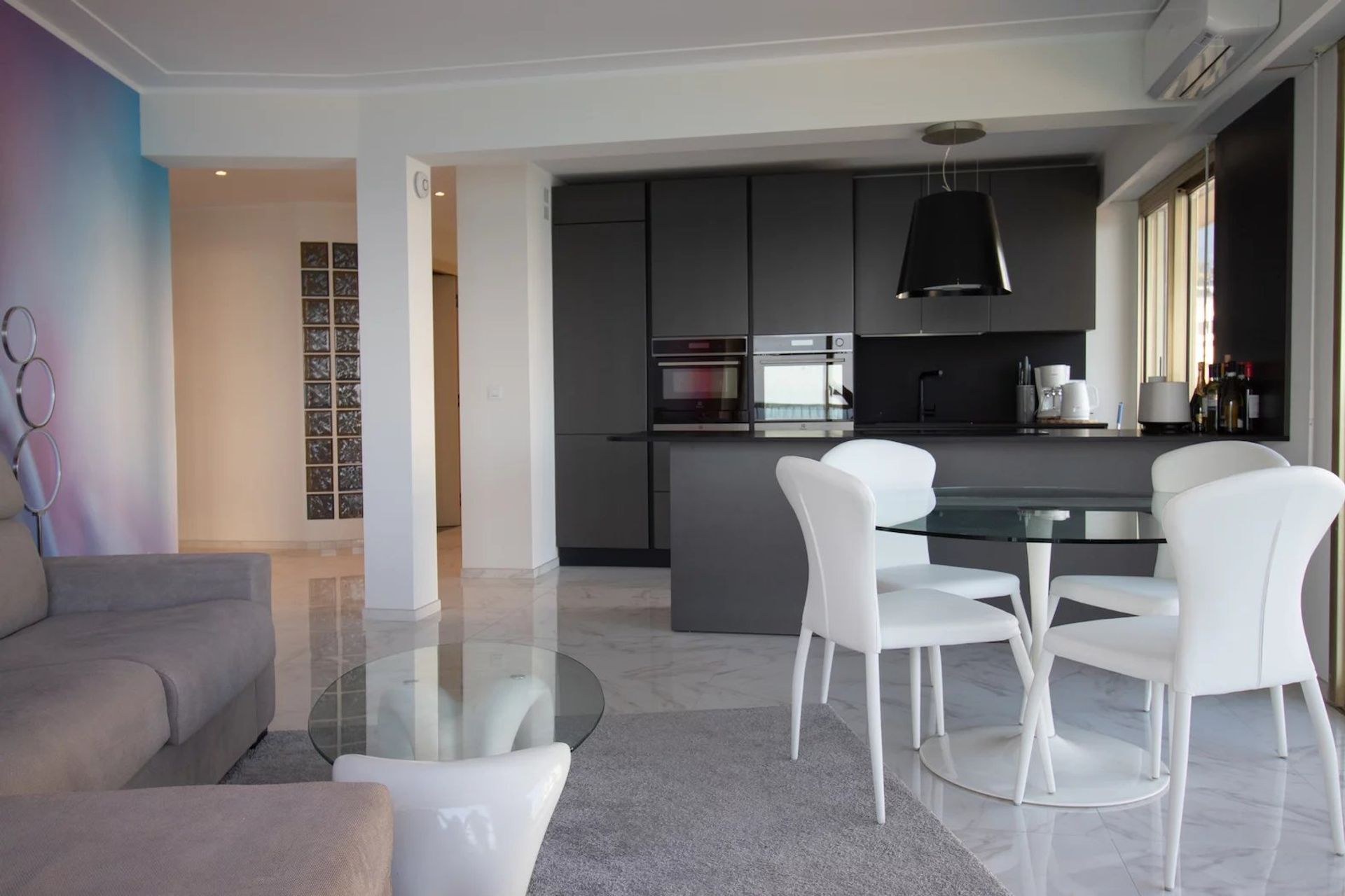 Condominium in Kap Maarten, Provence-Alpes-Côte d'Azur 12141489