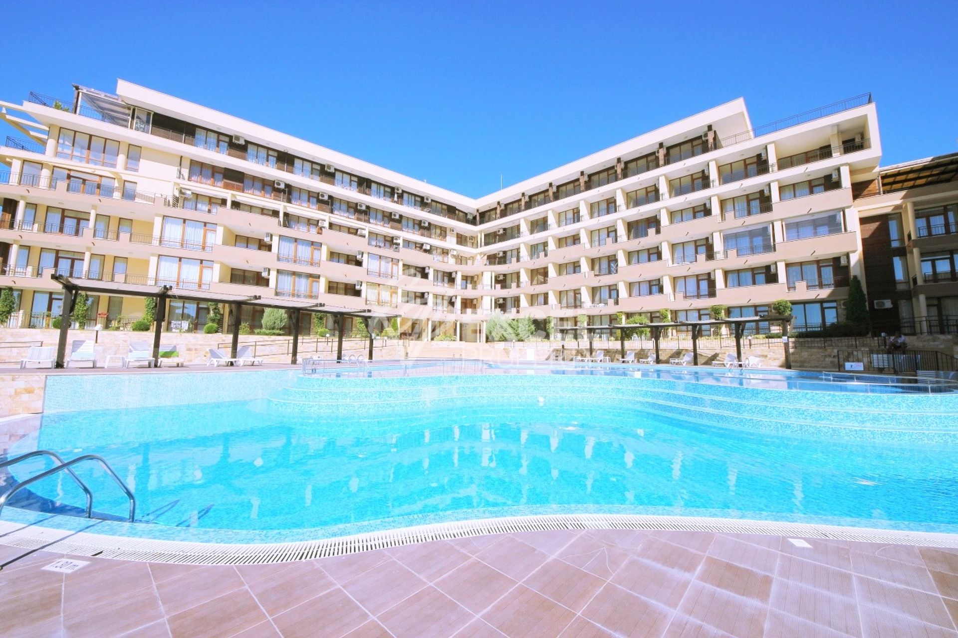 Condominio nel Sveti Vlas, Burgas 12141616