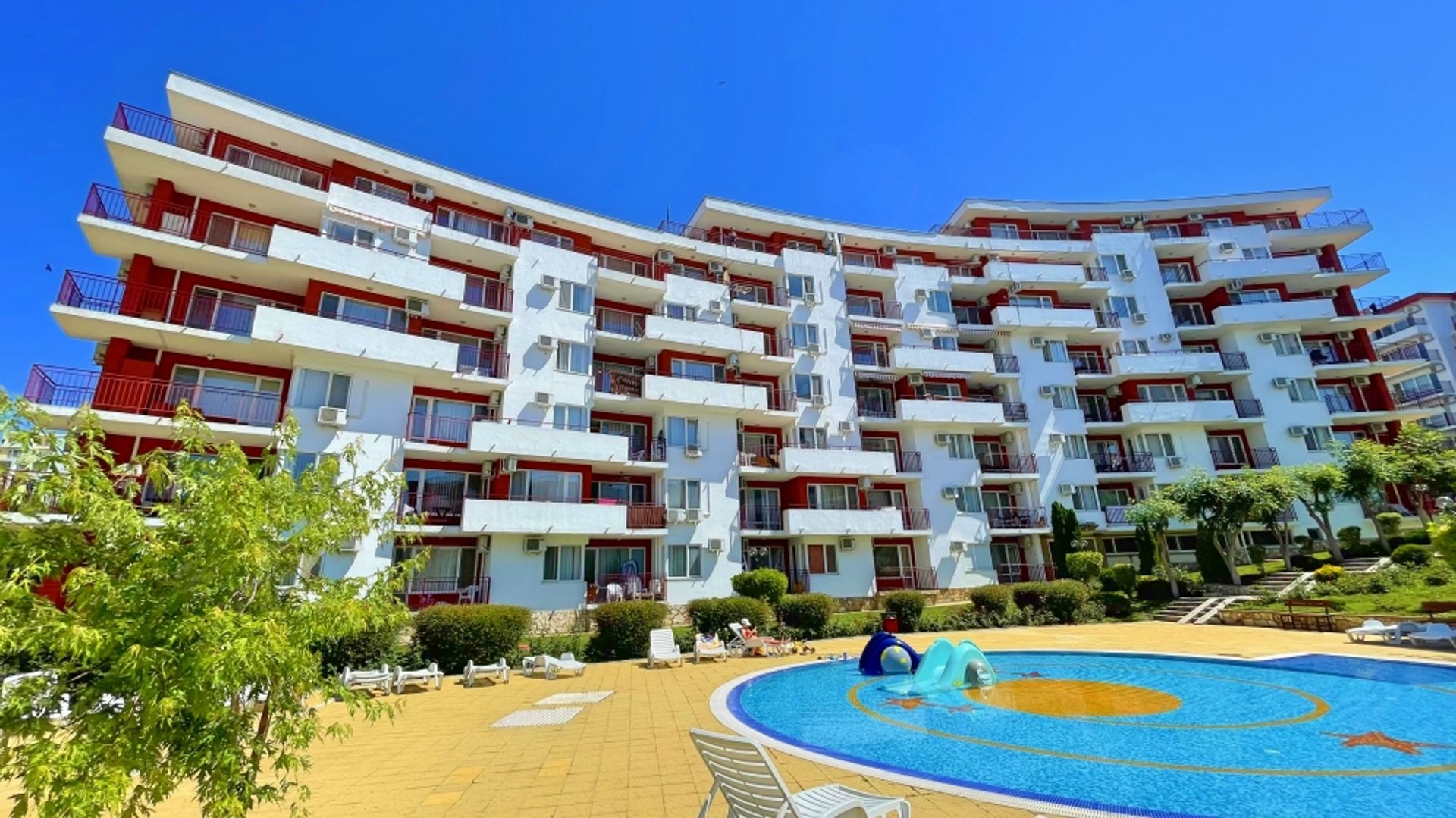 Condominium in Sveti Vlas, Burgas 12141620