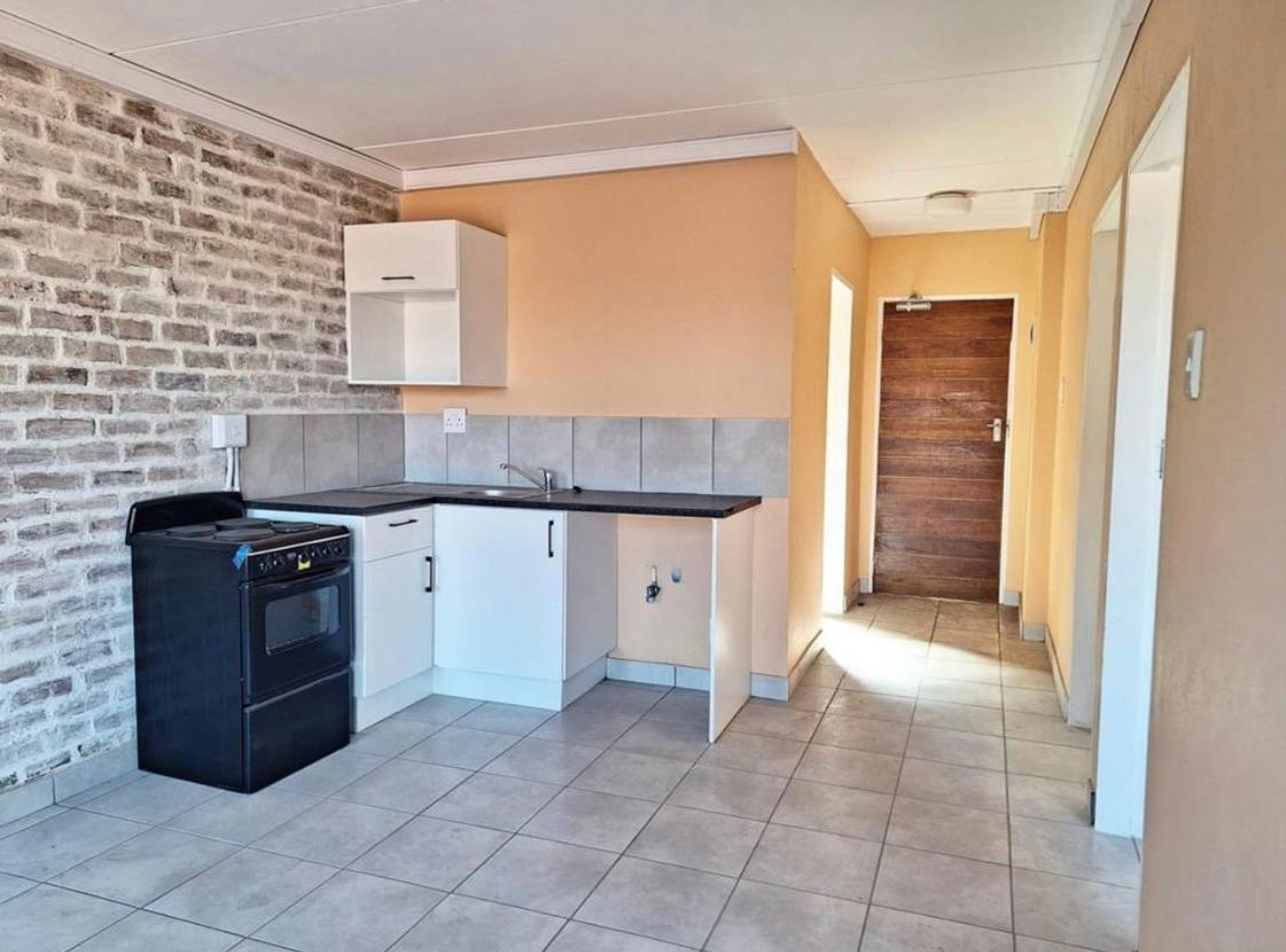 Condominium in Benoni, 130 Harpur Avenue 12141688