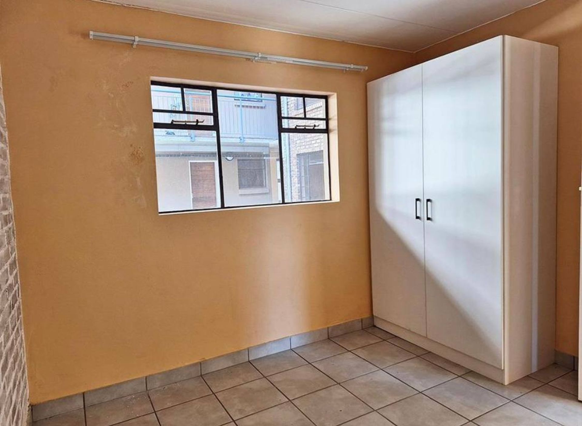 Condominium in Benoni, 130 Harpur Avenue 12141688