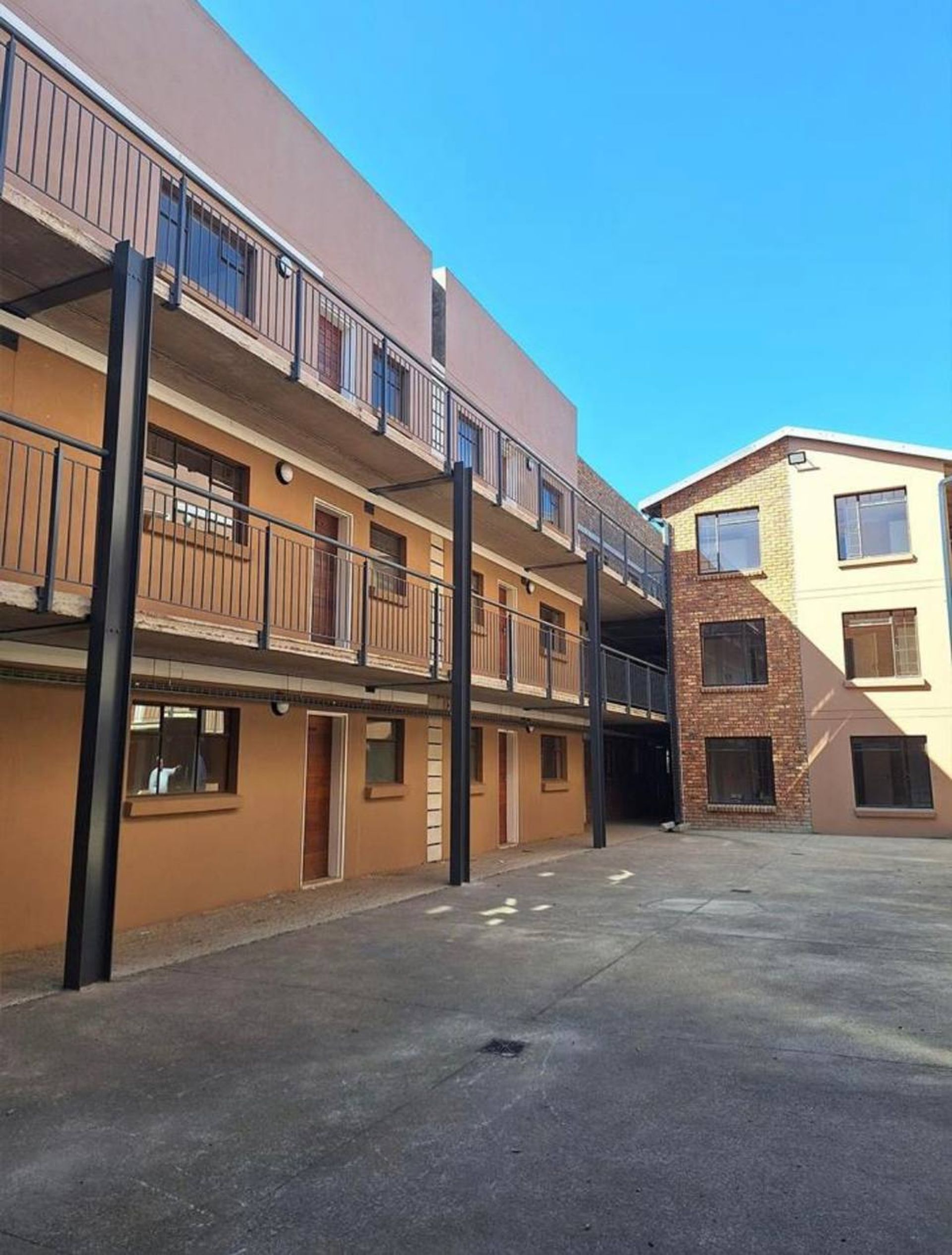 Condominium in Benoni, 130 Harpur Avenue 12141690