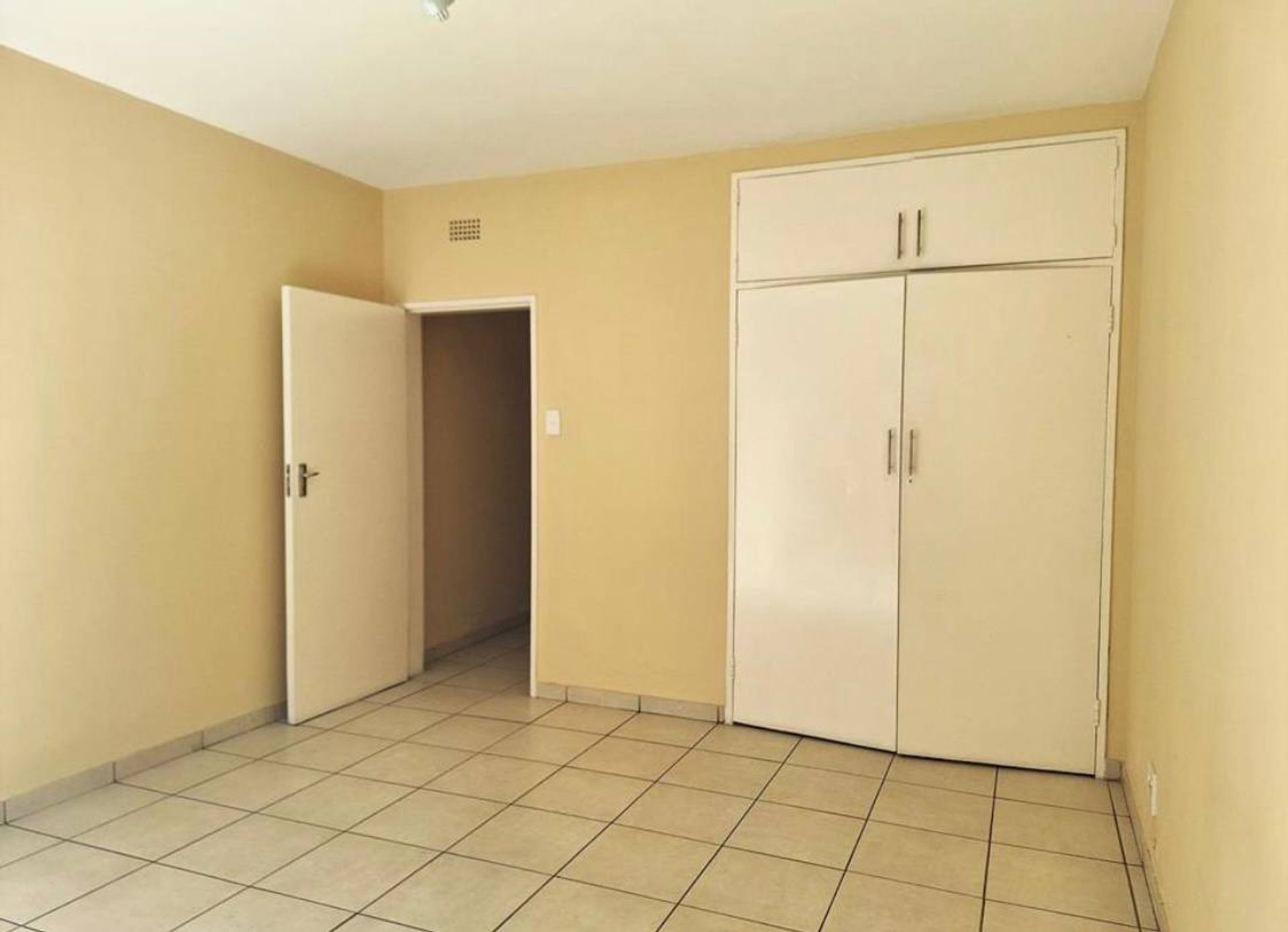 Condominio en Benoni, 42 Park Street 12141692