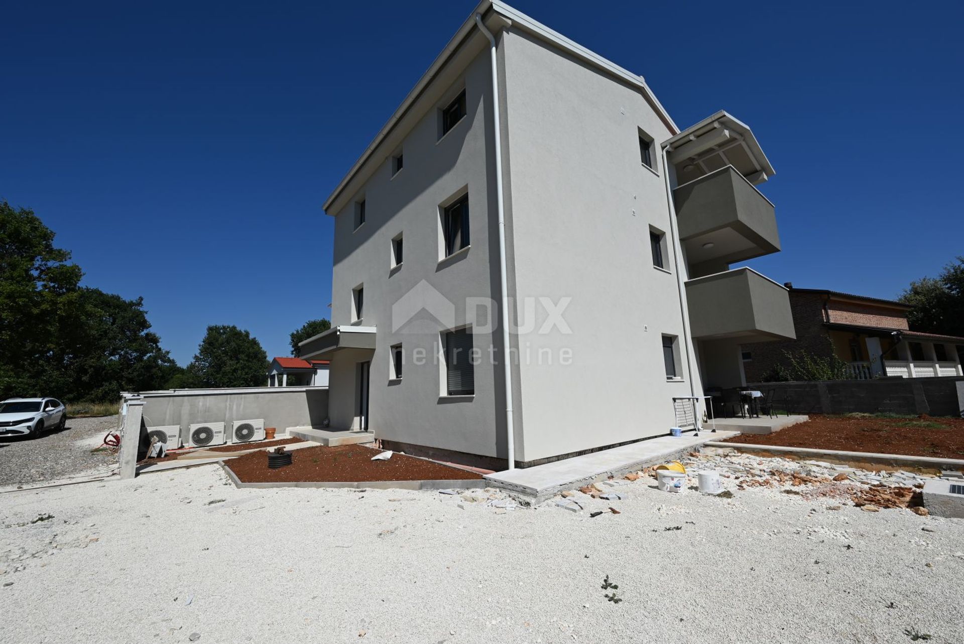 Condominio en Pomer, Istria County 12141884