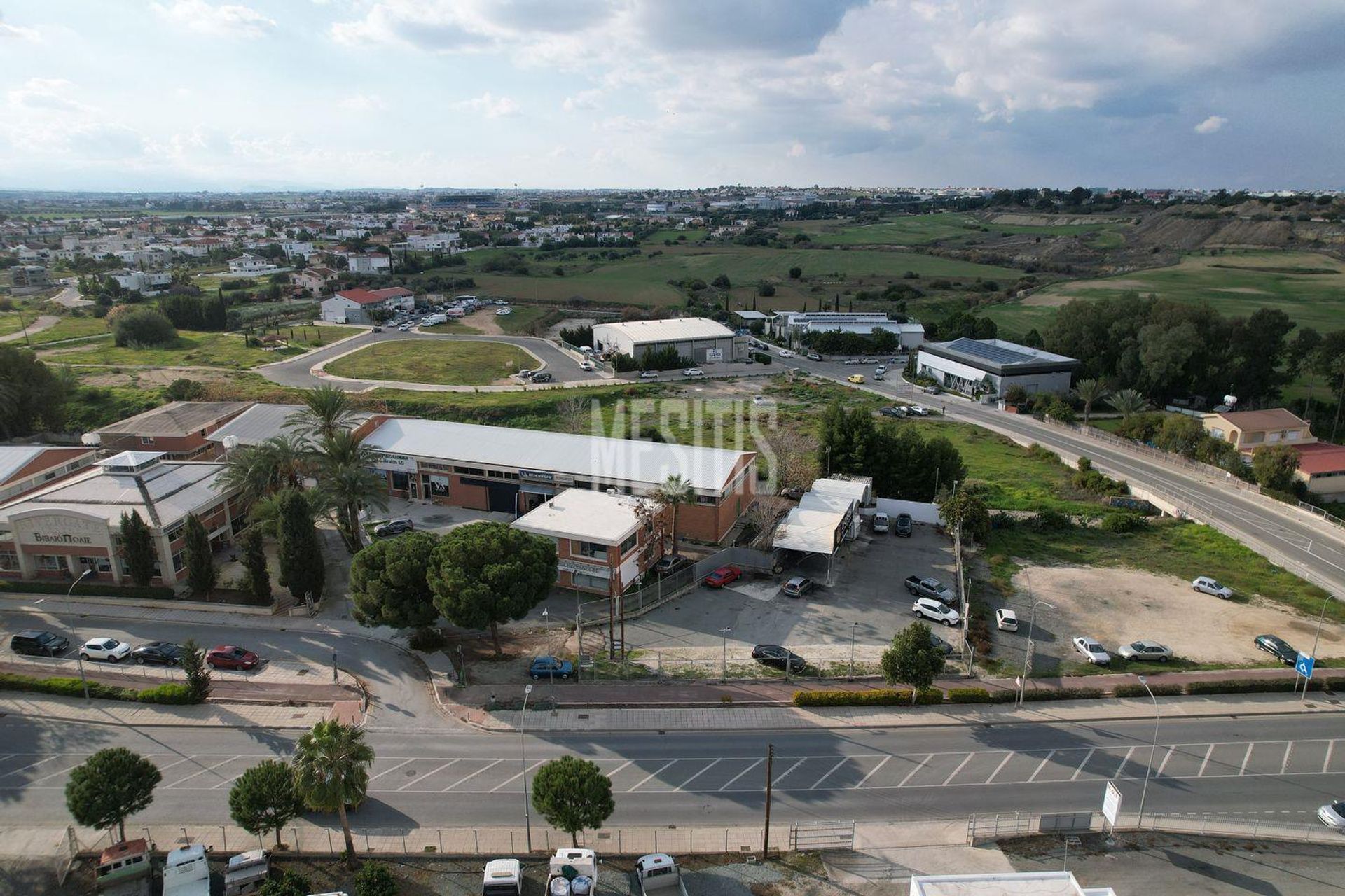 Land im Latsia, Lefkosia 12141990