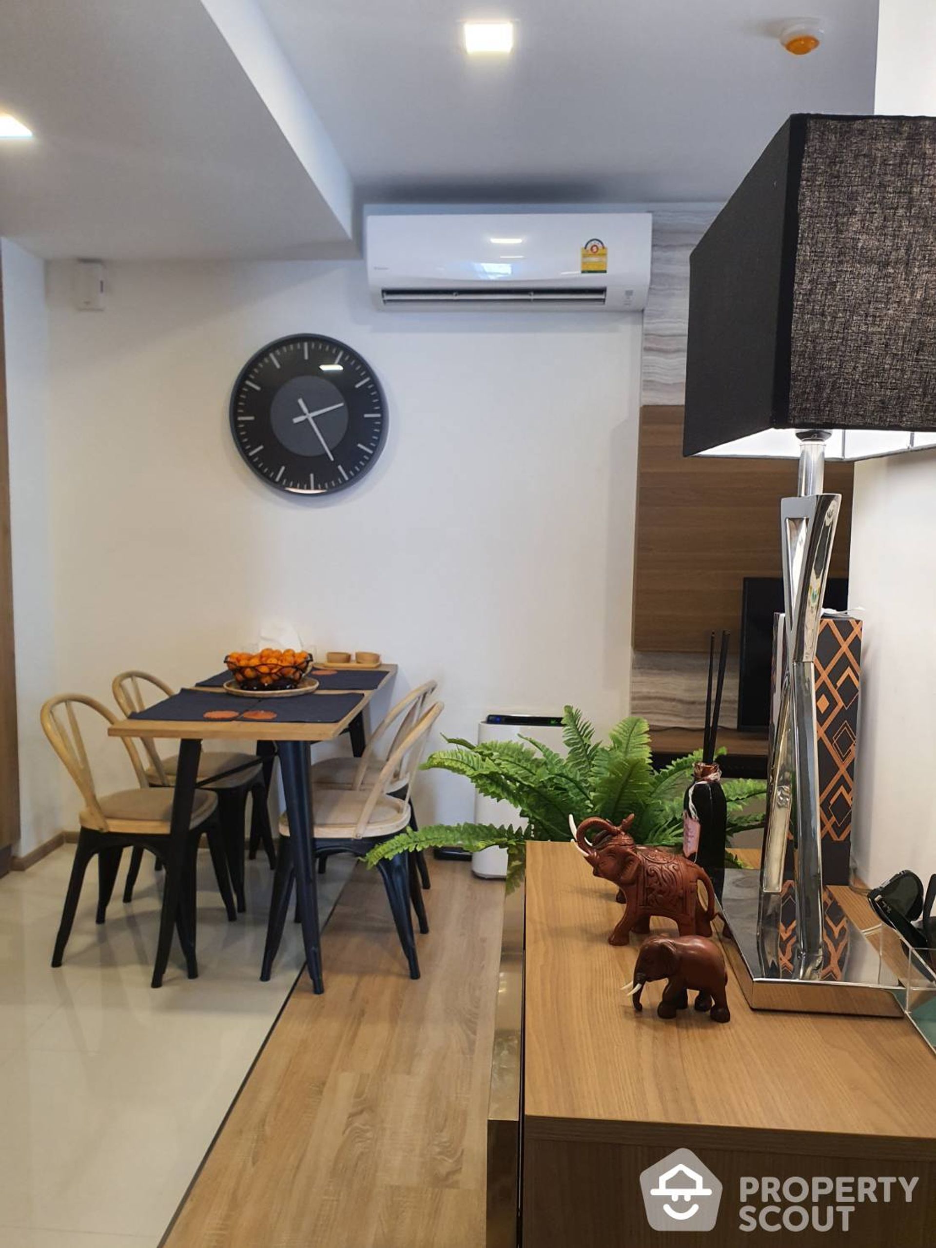 Condominium in , Krung Thep Maha Nakhon 12142359