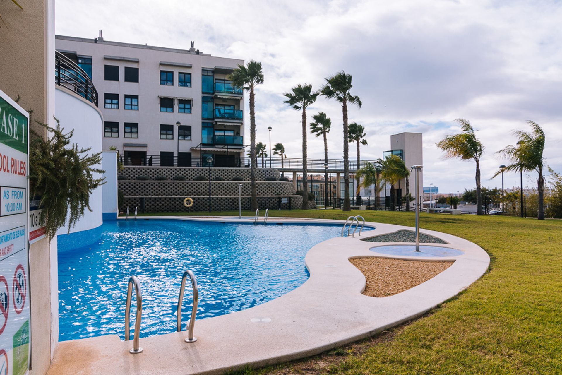 Condominium dans Santa Pola, Comunidad Valenciana 12143030