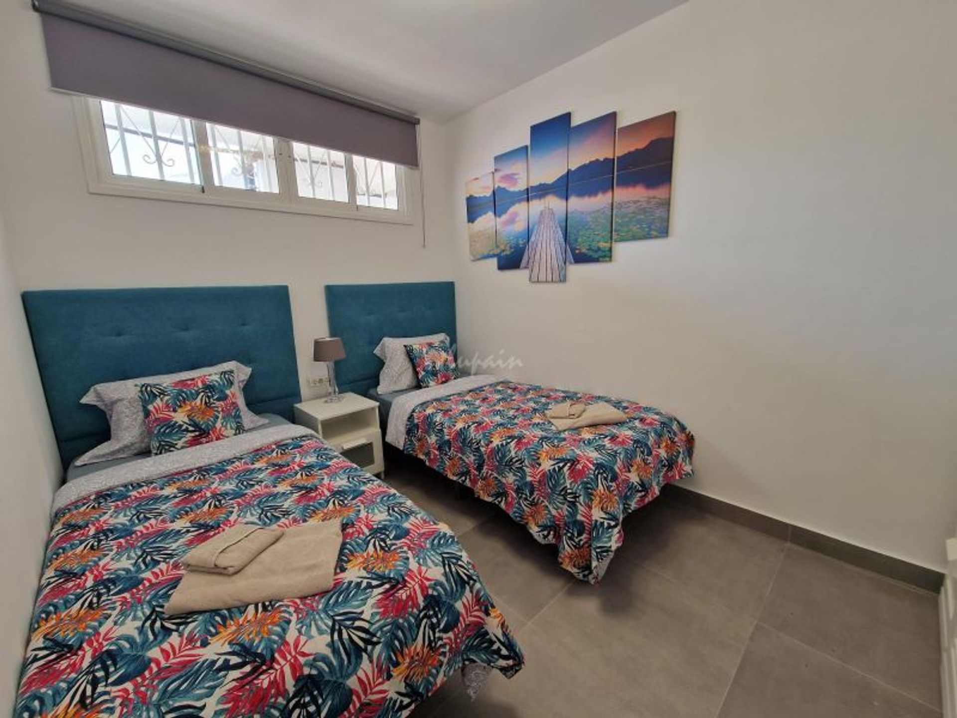 Condominium dans Los Cristianos, les îles Canaries 12143038