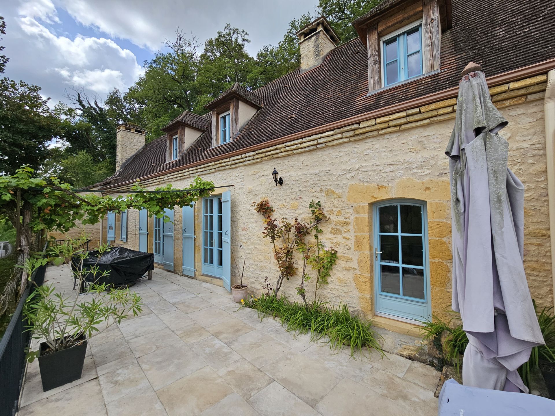 casa en Mauzac, Nouvelle-Aquitaine 12143067