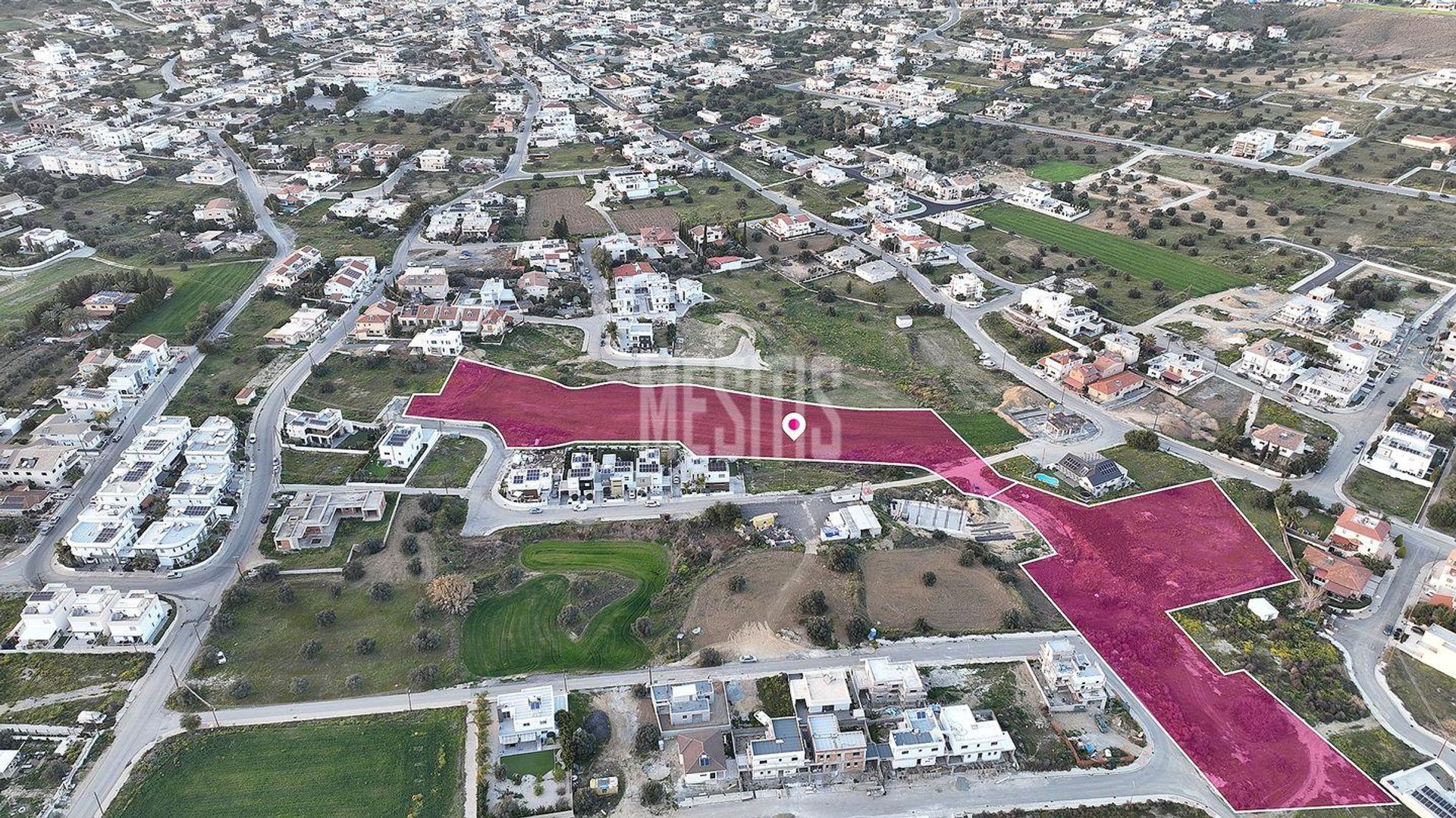 Land im Tseri, Nicosia 12146174