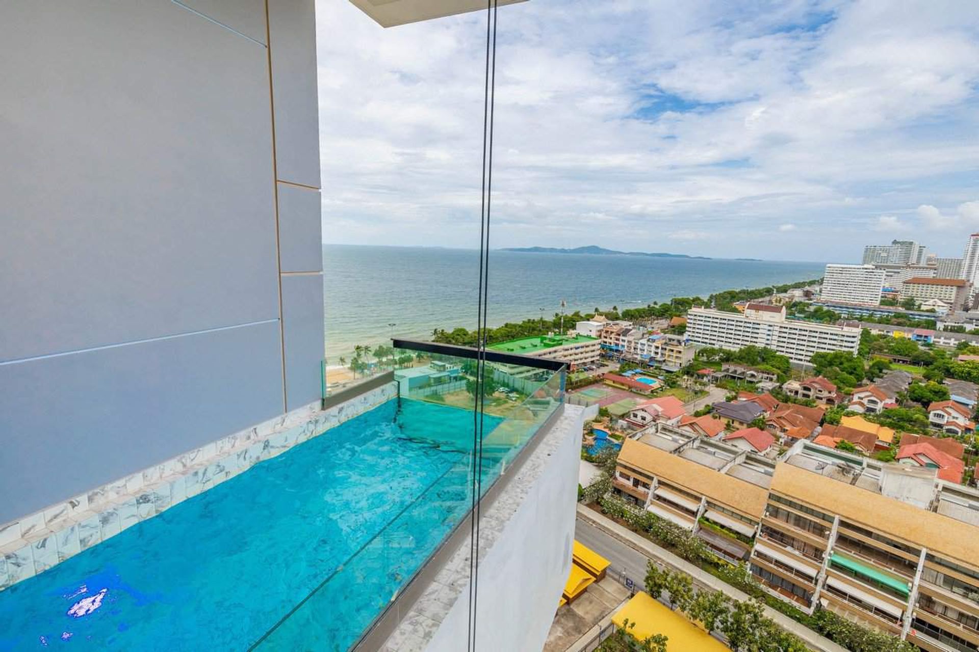 Condominio en Muang Pattaya, Chang Wat Chon Buri 12146423