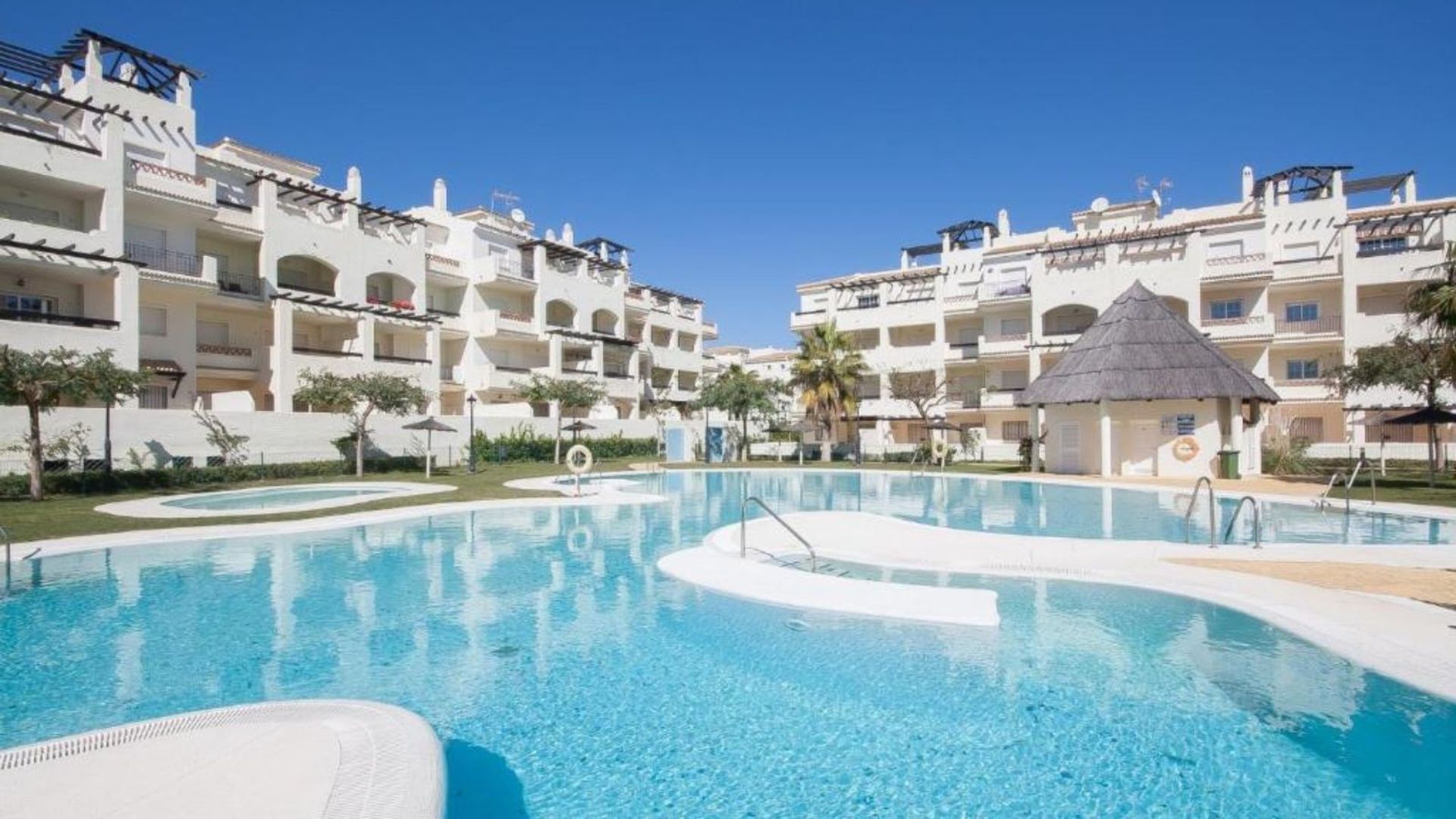 Condominium in San Luis de Sabinillas, Andalusia 12146678