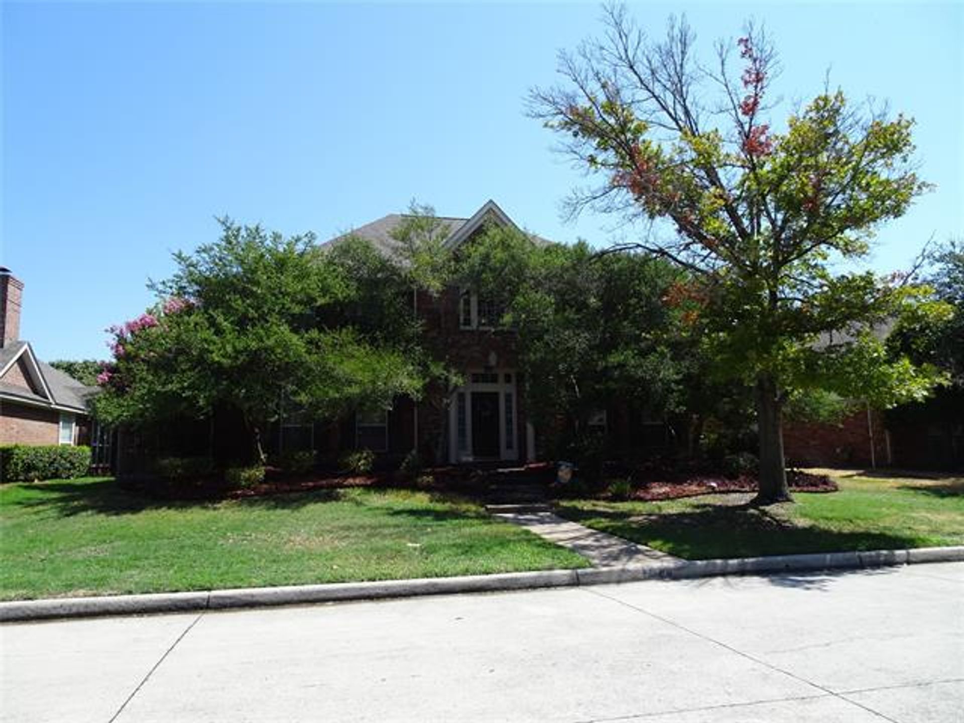 House in Crowley, Texas 12147556