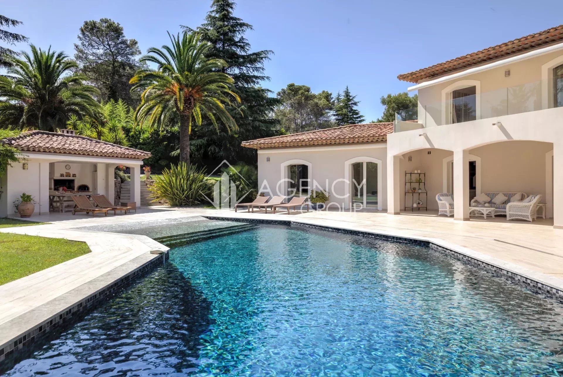 Huis in Mougins, Provence-Alpes-Côte d'Azur 12149602