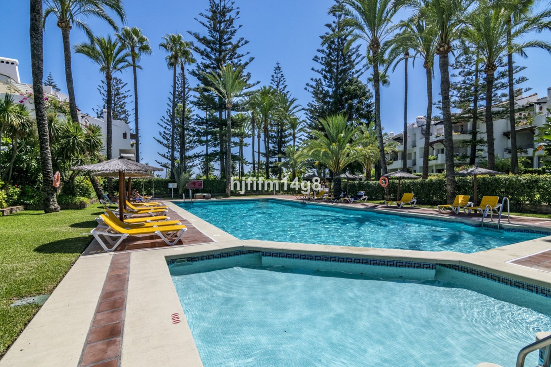 Condominium in San Pedro de Alcántara, Andalusia 12152587