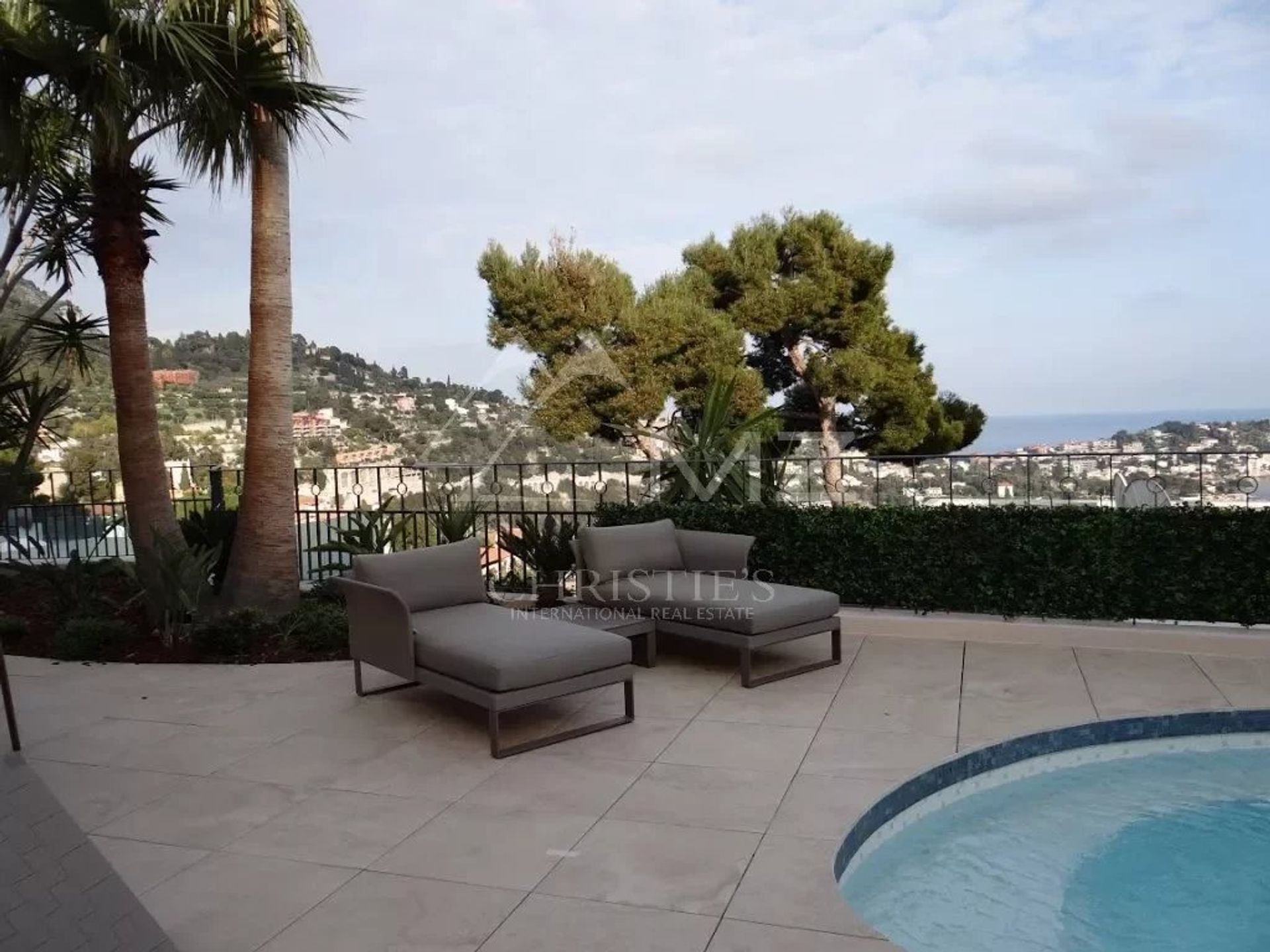 Haus im Villefranche-sur-Mer, Alpes-Maritimes 12153518