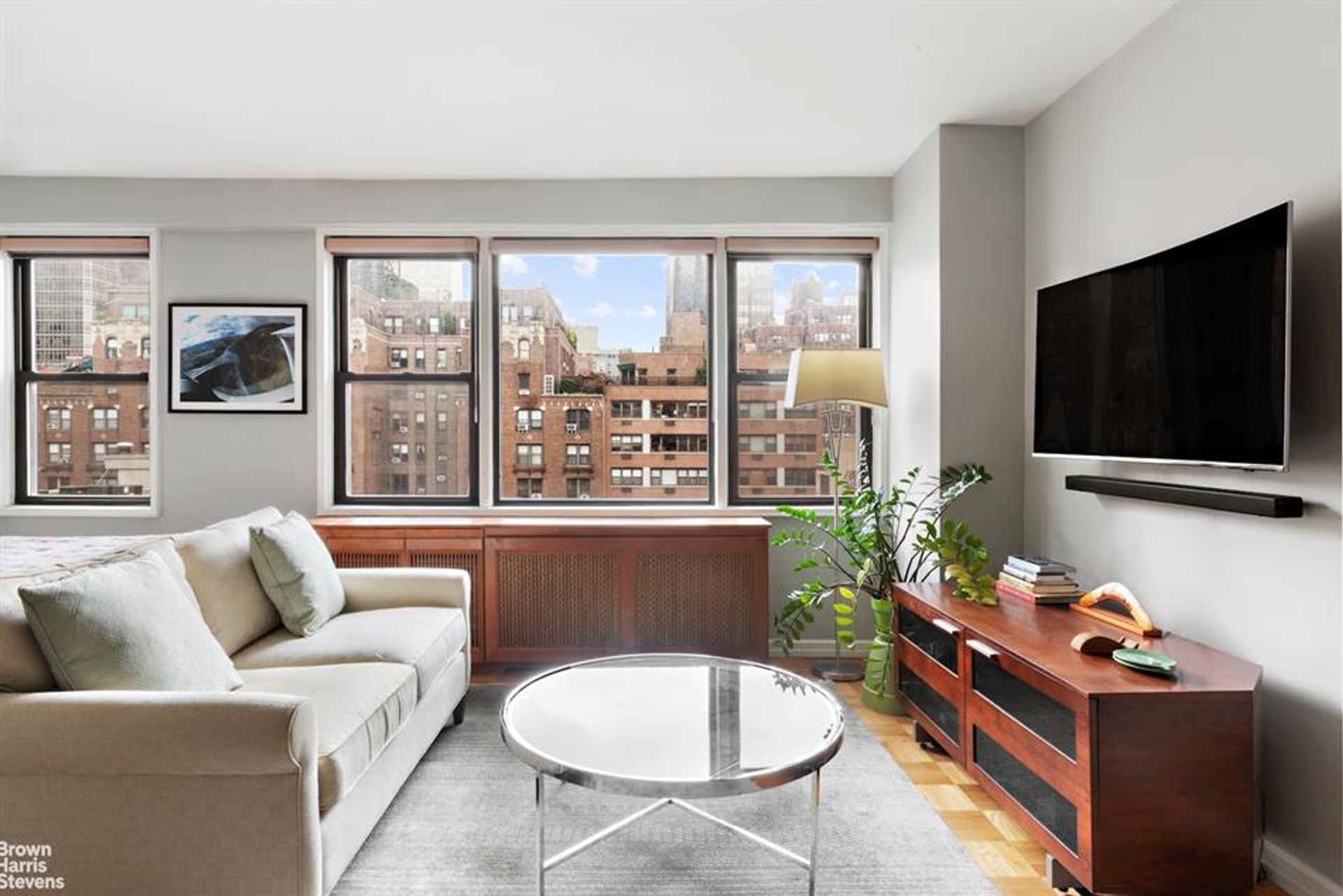 Condominium in Manhattan, New York 12153815