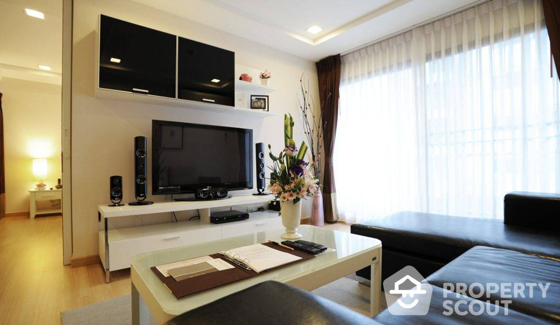 Condominium in Bang Rak, Krung Thep Maha Nakhon 12154861