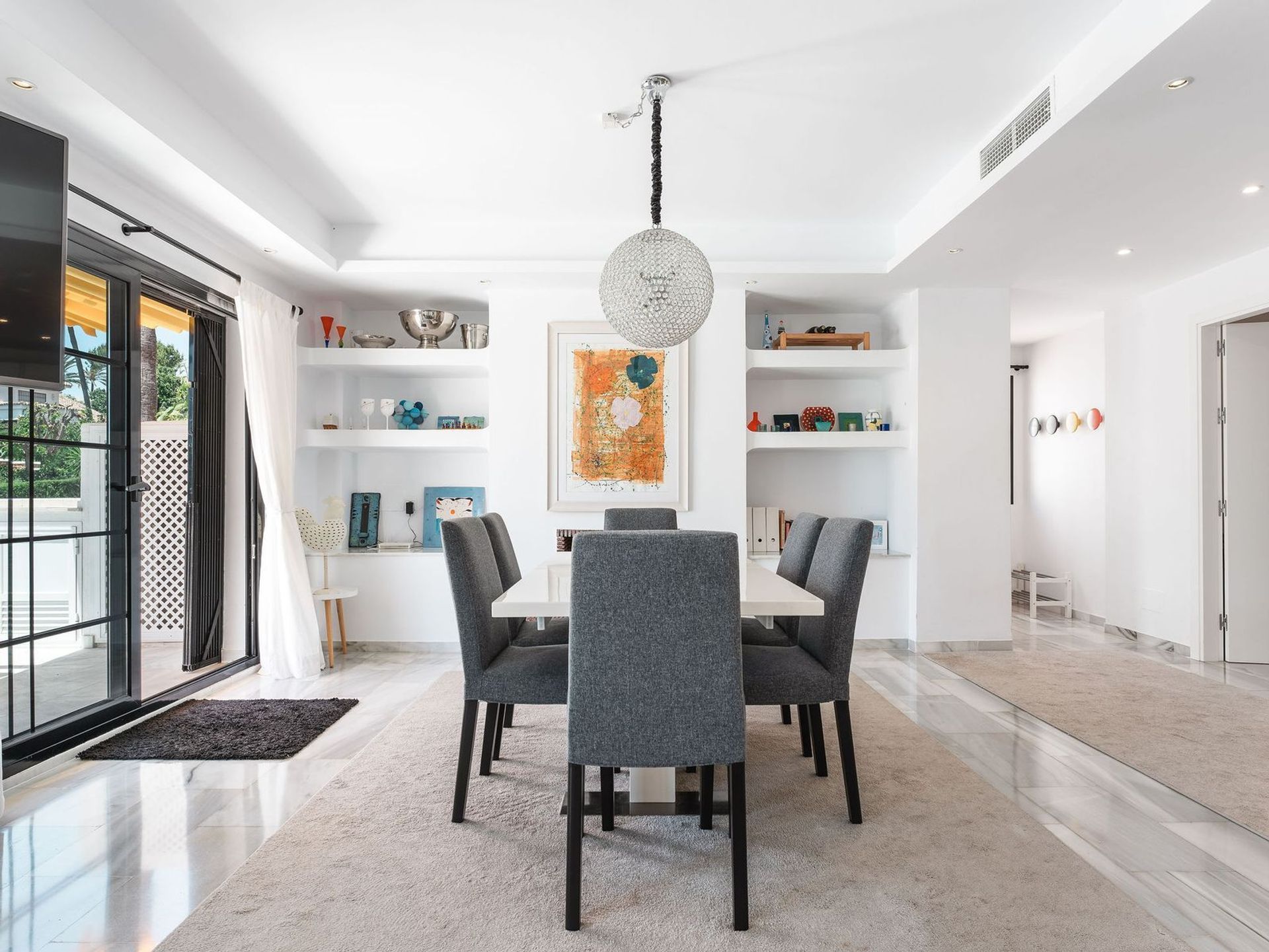 Condominium in Benahavis, Andalusia 12156154