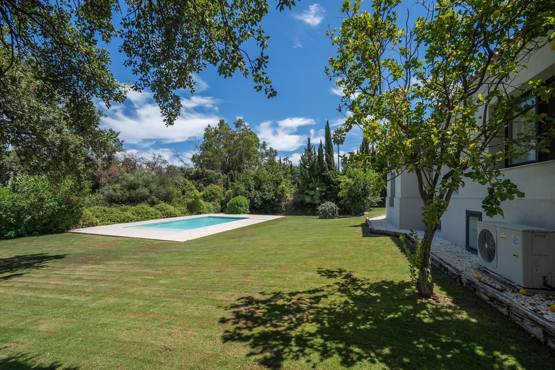 σπίτι σε Sotogrande, Andalusia 12156254