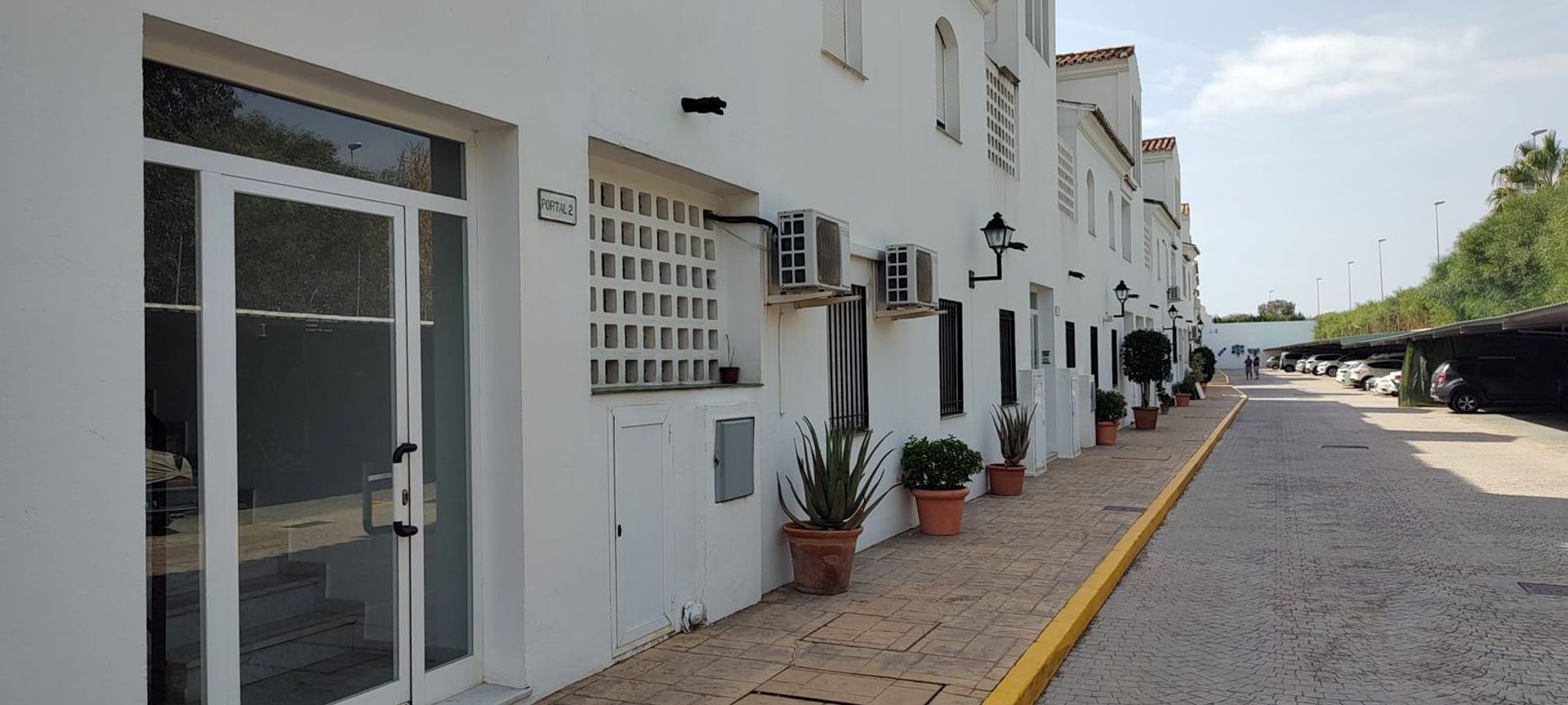 Condominium in Puerto de la Duquesa, Andalusia 12156262