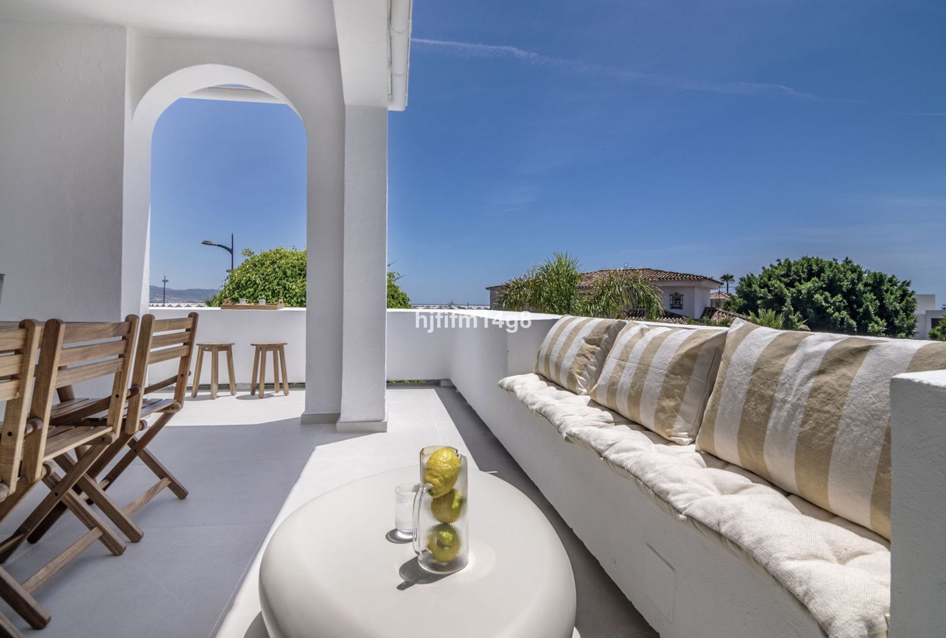 Condominium in Marbella, Andalusia 12156335