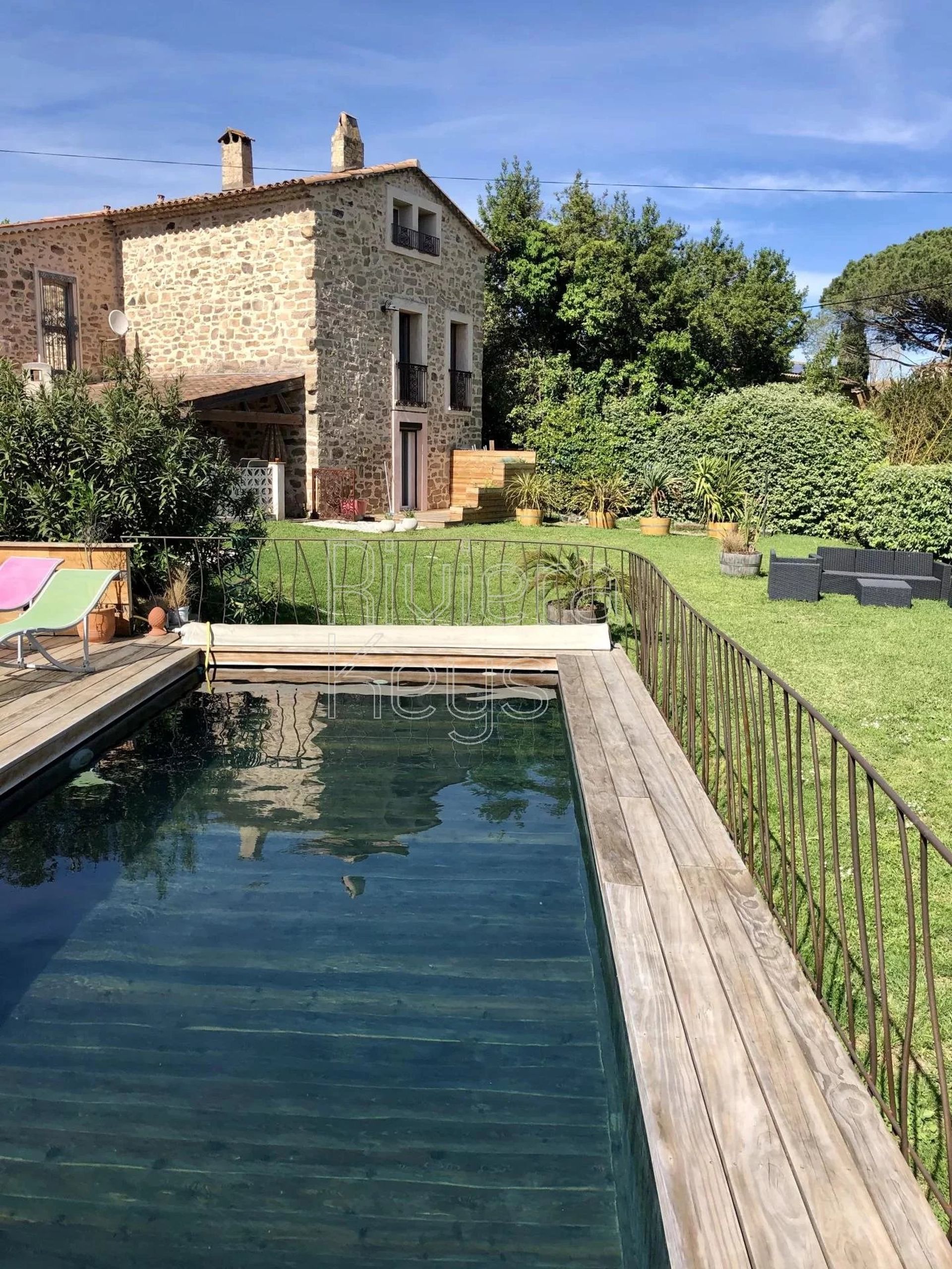 casa en Le Muy, Provence-Alpes-Cote d'Azur 12157045