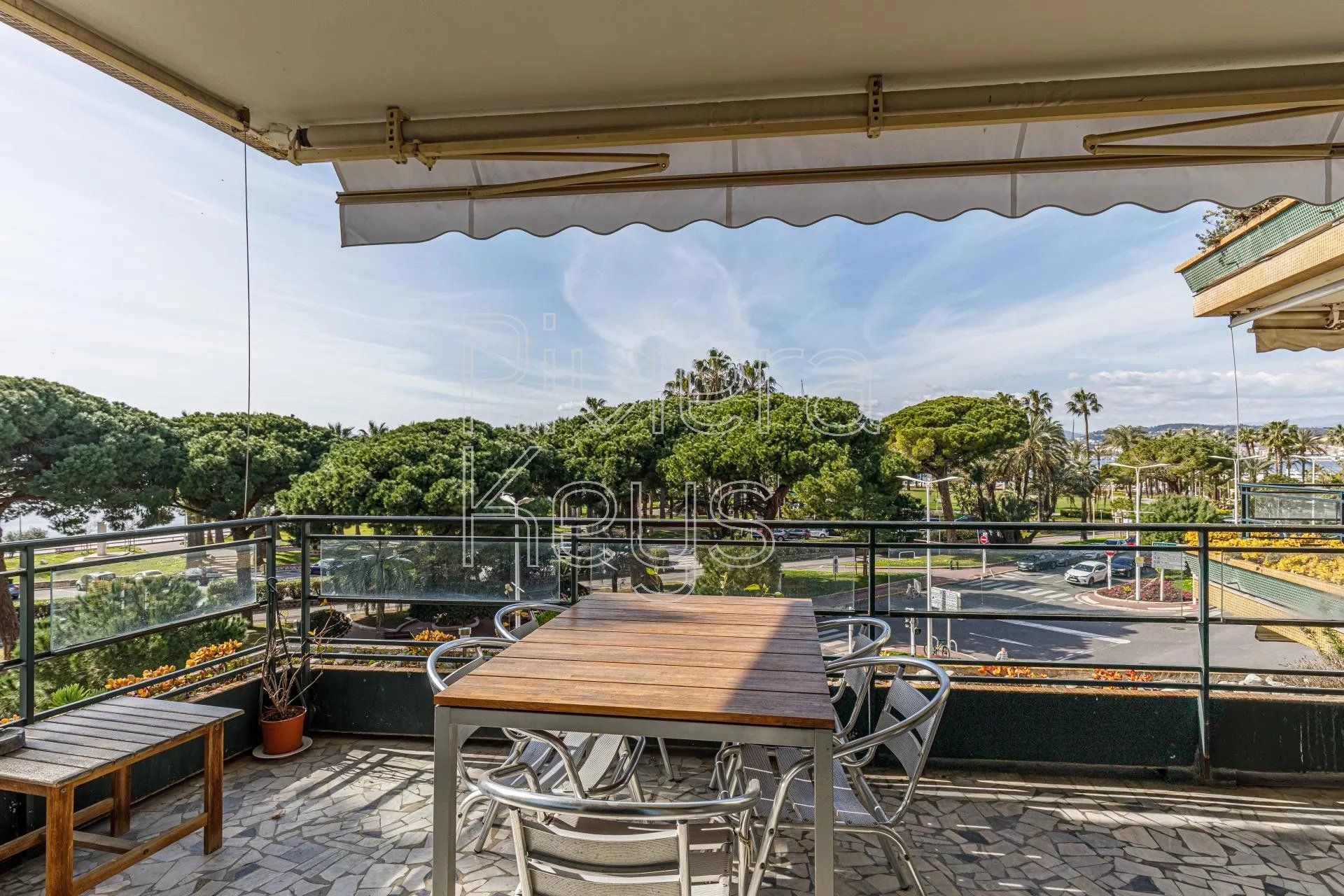 Condominium in Cannes, Alpes-Maritimes 12157081