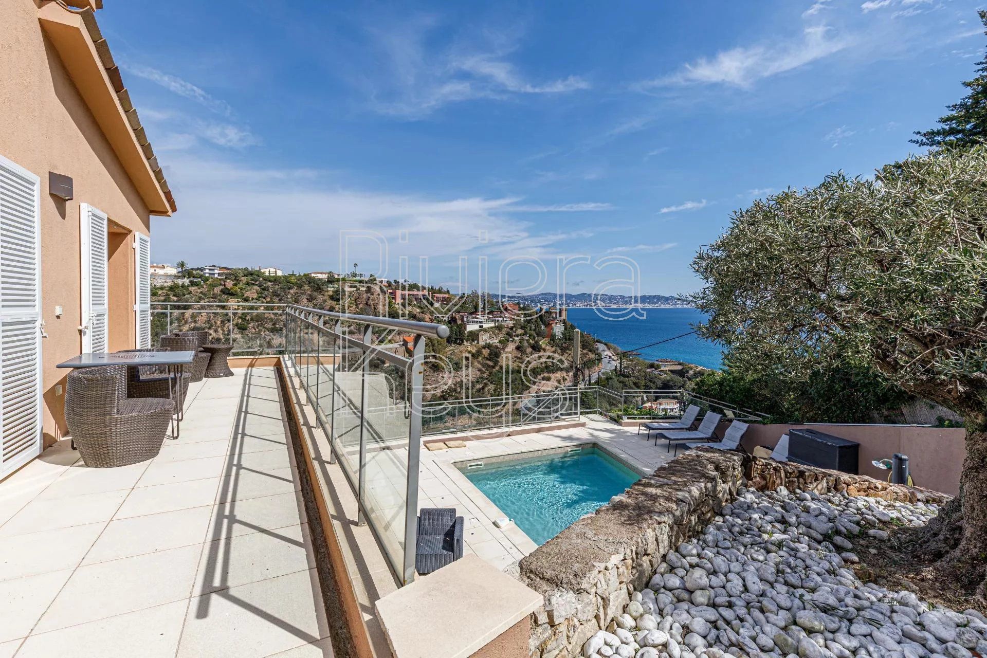 بيت في Théoule-sur-Mer, Alpes-Maritimes 12157155