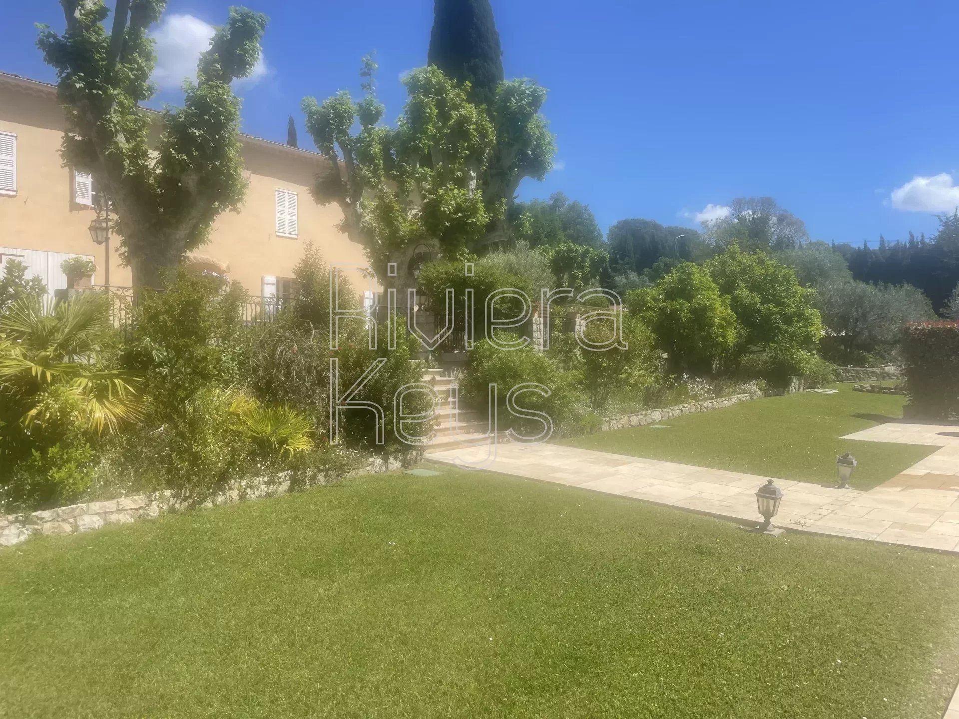 بيت في Auribeau-sur-Siagne, Alpes-Maritimes 12157199