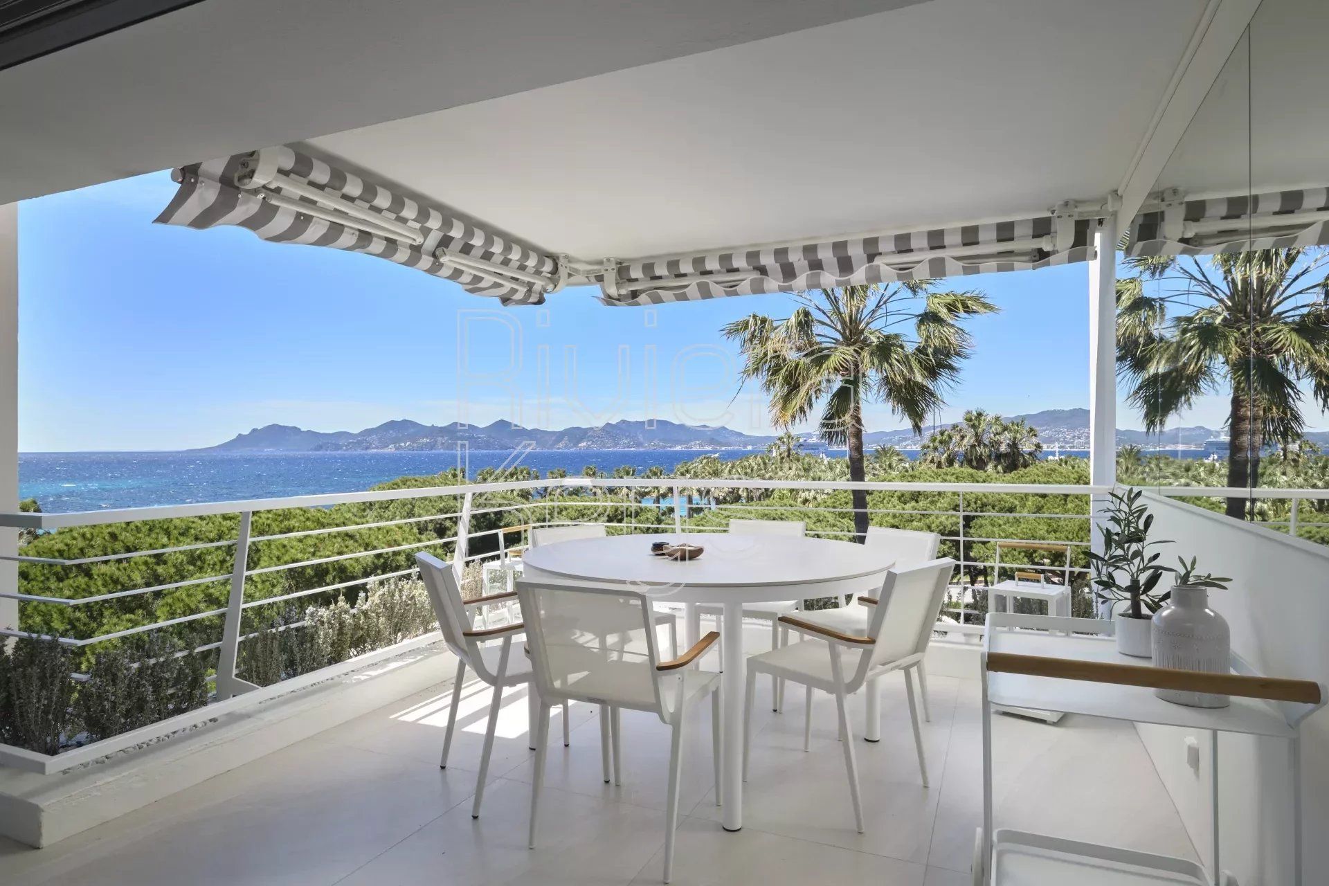 Condominium dans Cannes, Alpes-Maritimes 12157212