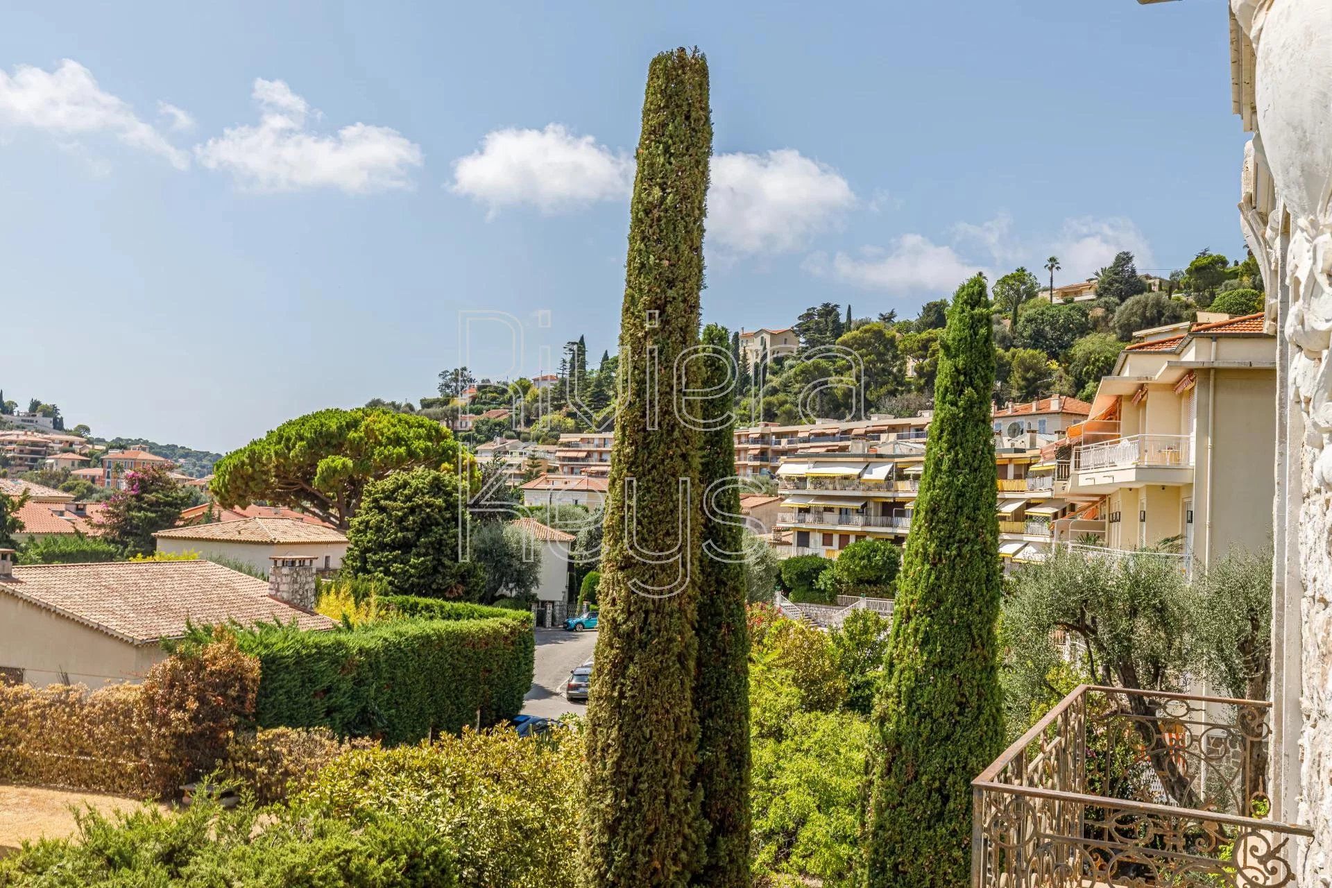 بيت في Beaulieu-sur-Mer, Alpes-Maritimes 12157223