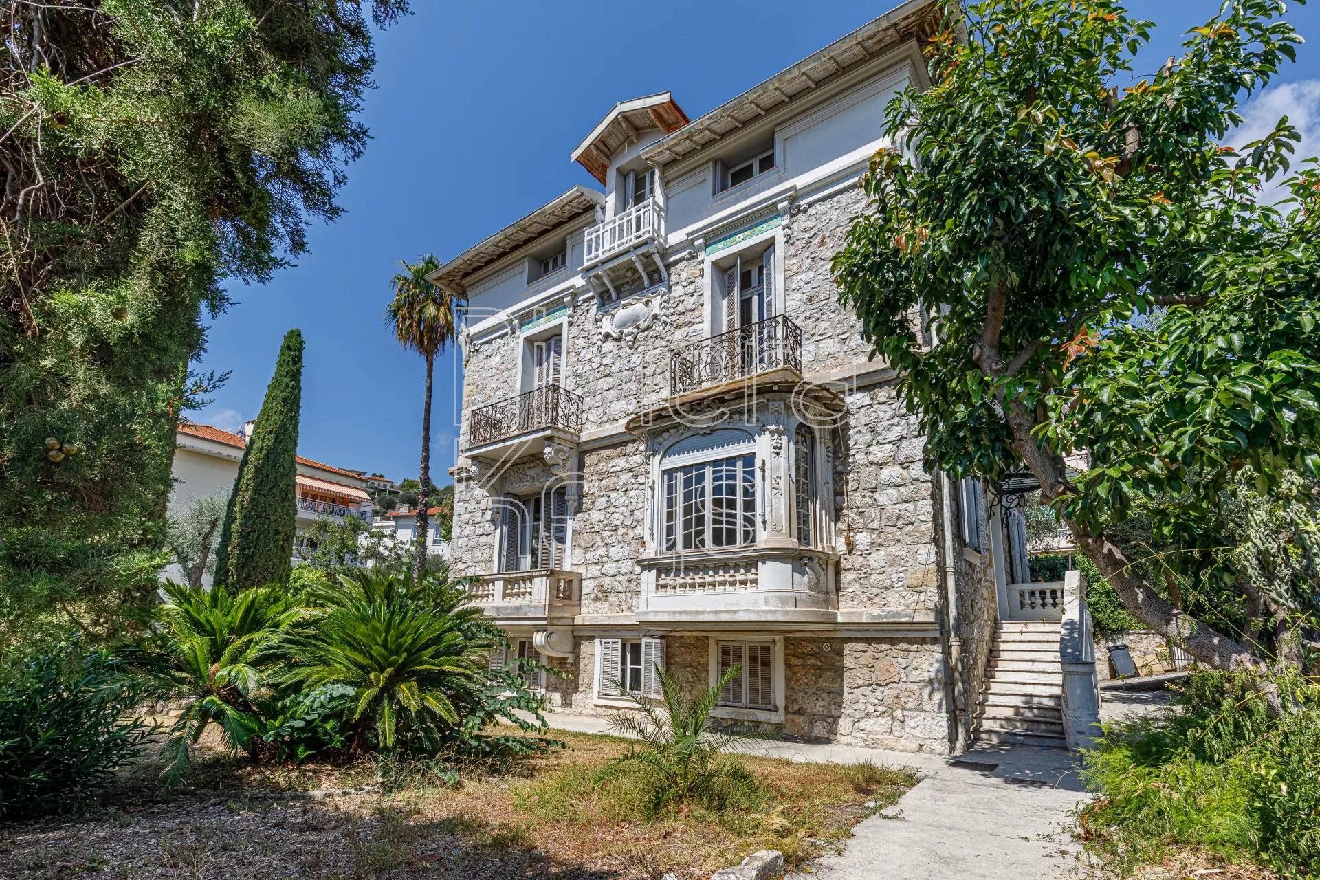 Hus i Beaulieu-sur-Mer, Provence-Alpes-Cote d'Azur 12157223