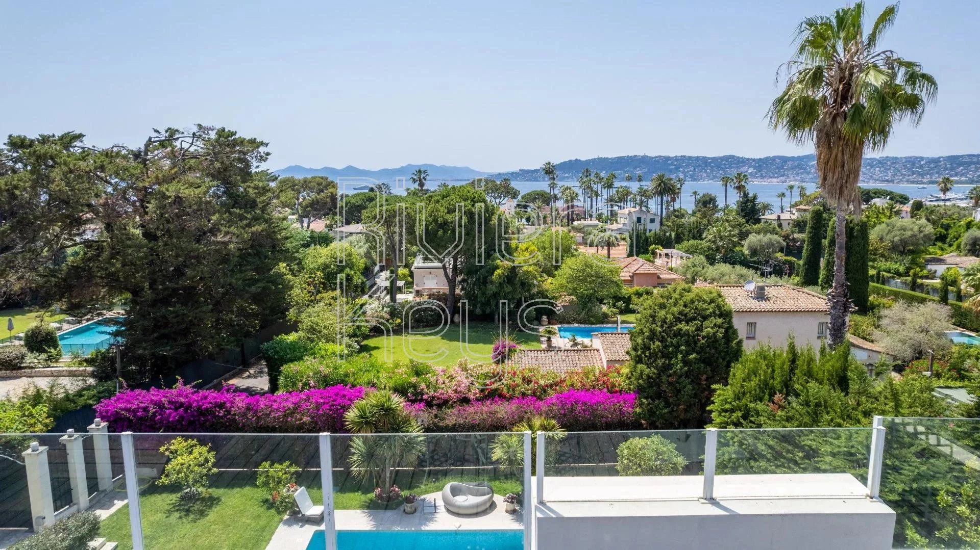 سكني في Antibes, Alpes-Maritimes 12157226