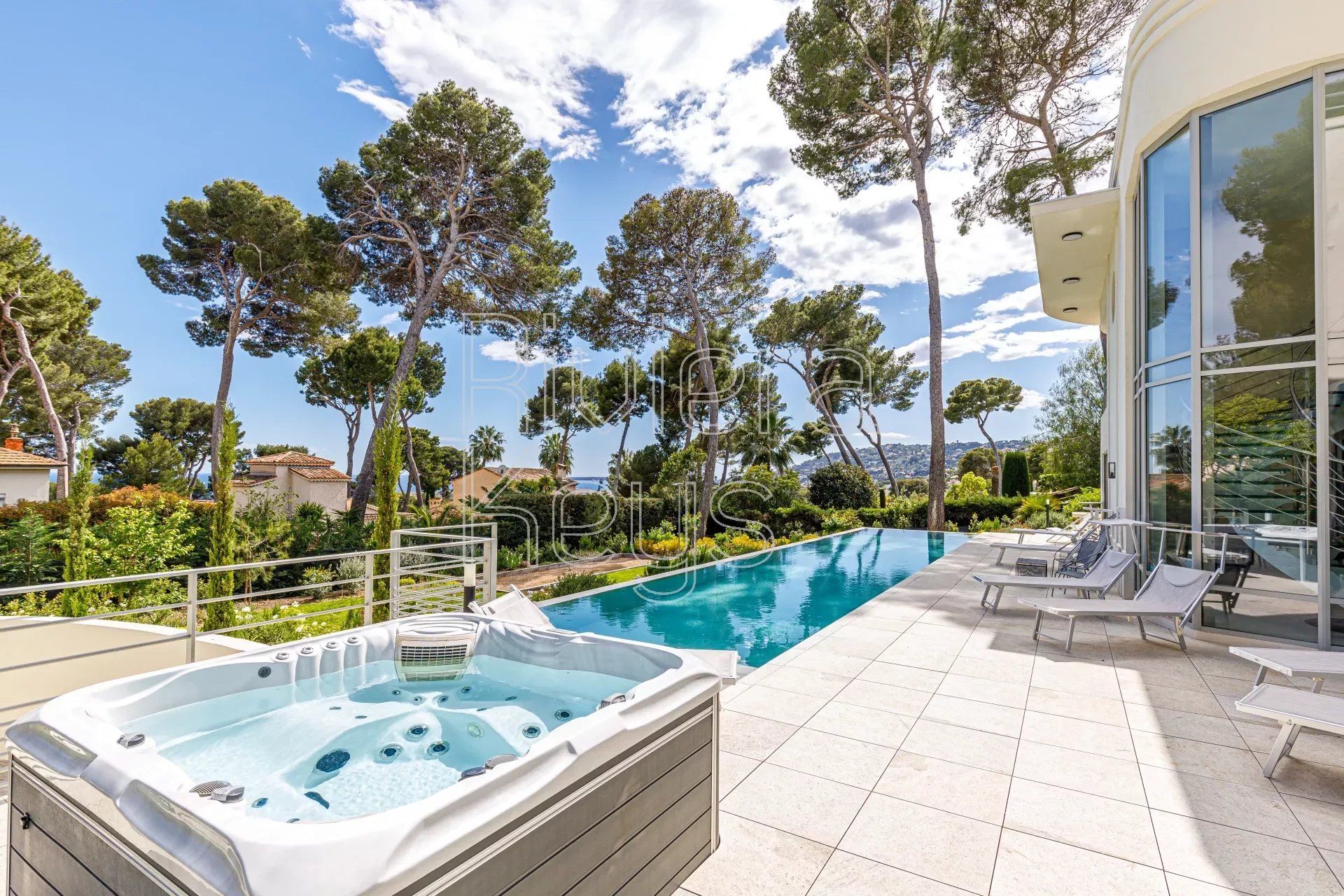 Casa nel Antibes, Alpes-Maritimes 12157228