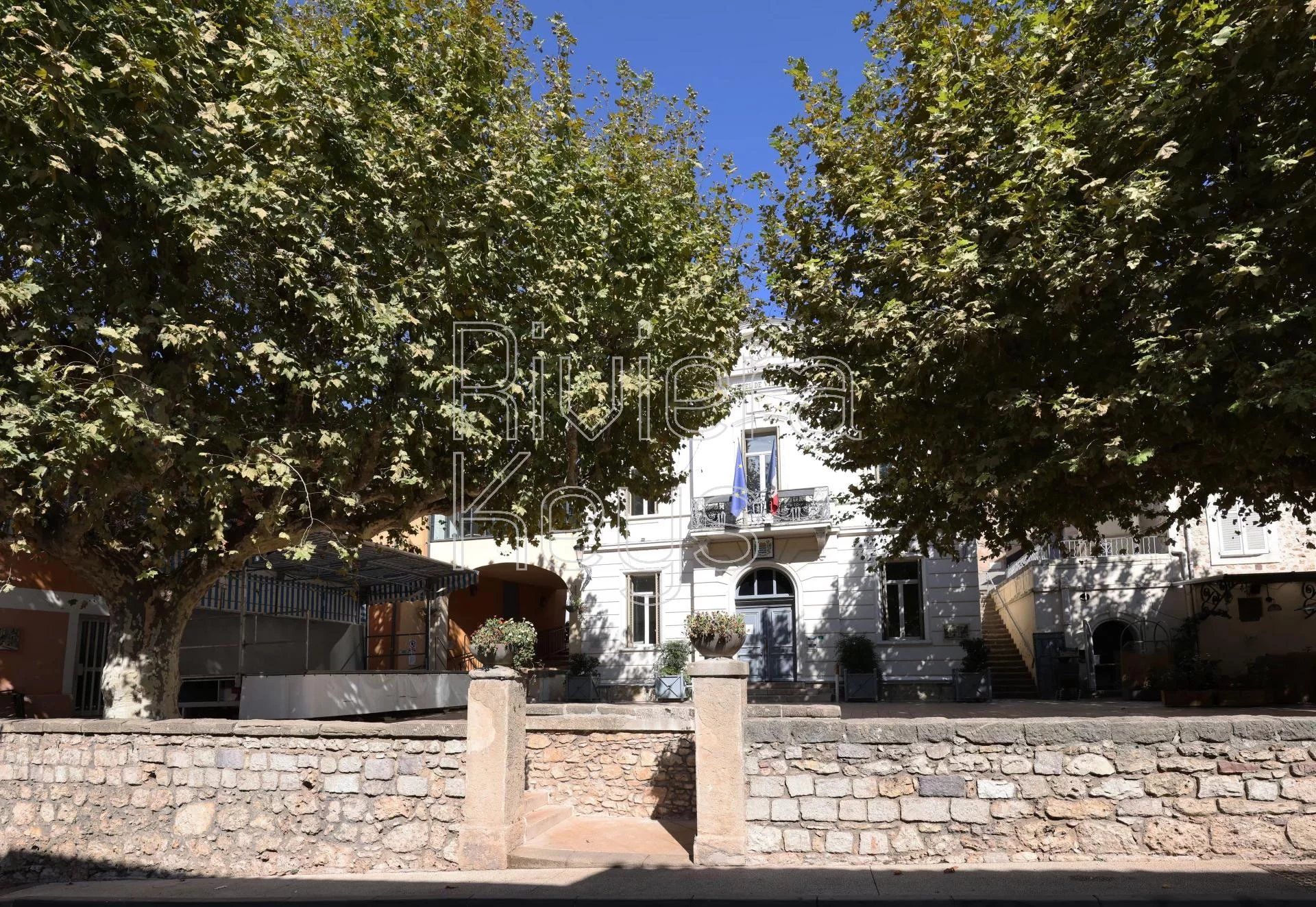 casa en Bagnols-en-Forêt, Var 12157243