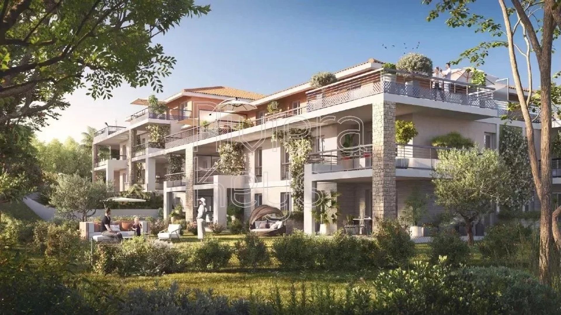 Condominium in Golfe-Juan, Provence-Alpes-Côte d'Azur 12157402