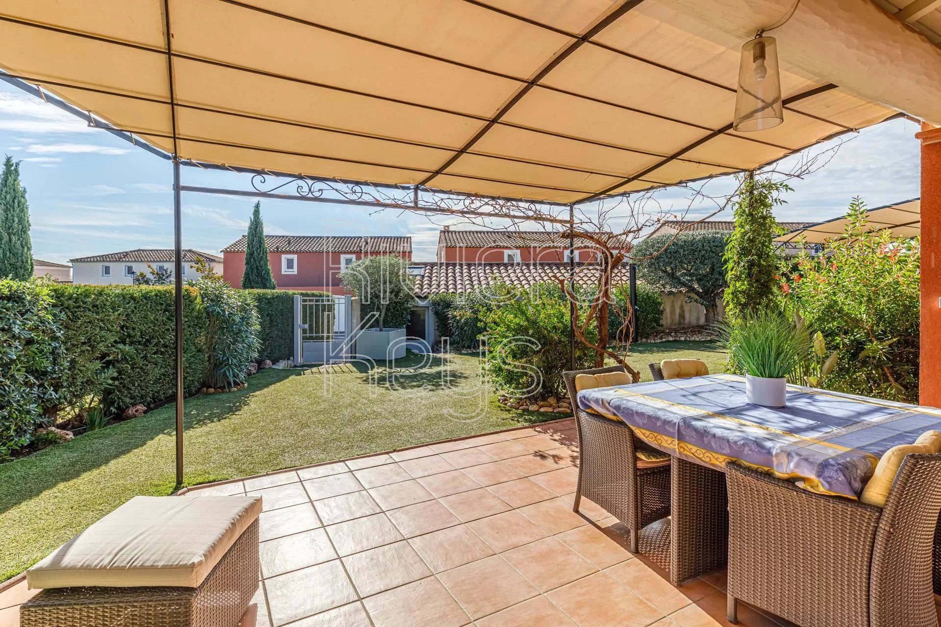 Dom w Roquebrune-sur-Argens, Var 12157668