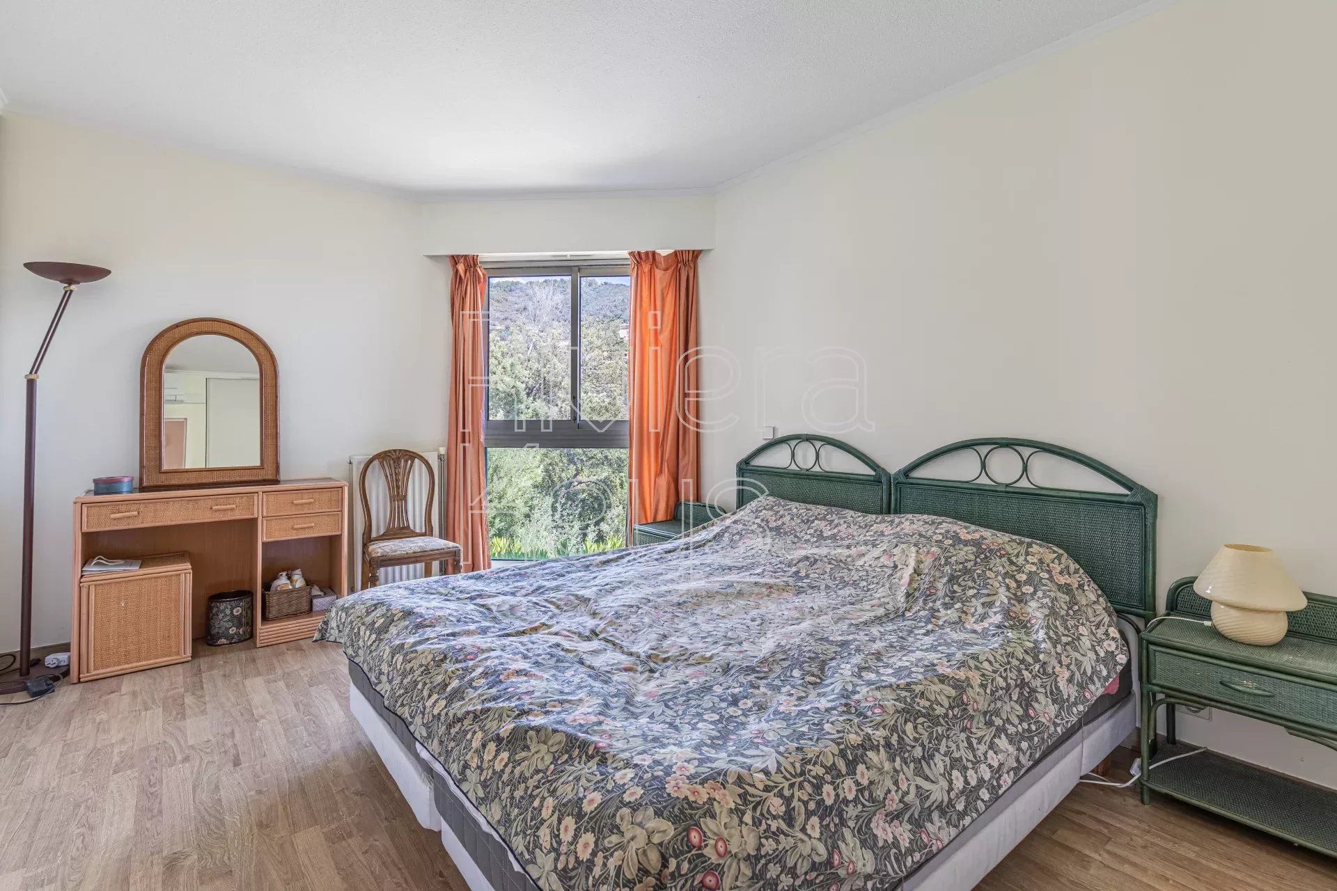 Квартира в Mandelieu-la-Napoule, Alpes-Maritimes 12157686