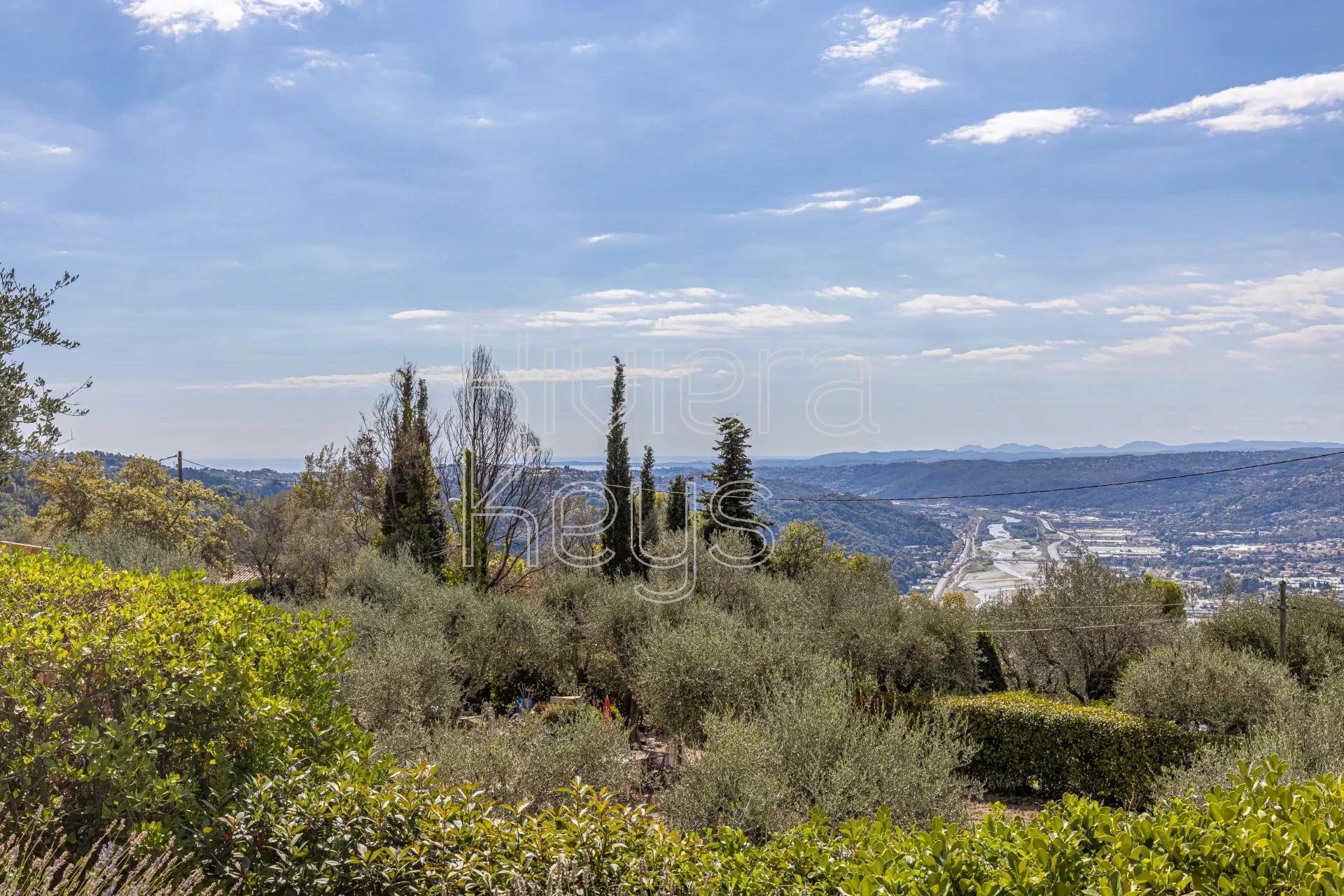 Talo sisään Castagniers, Alpes-Maritimes 12157745