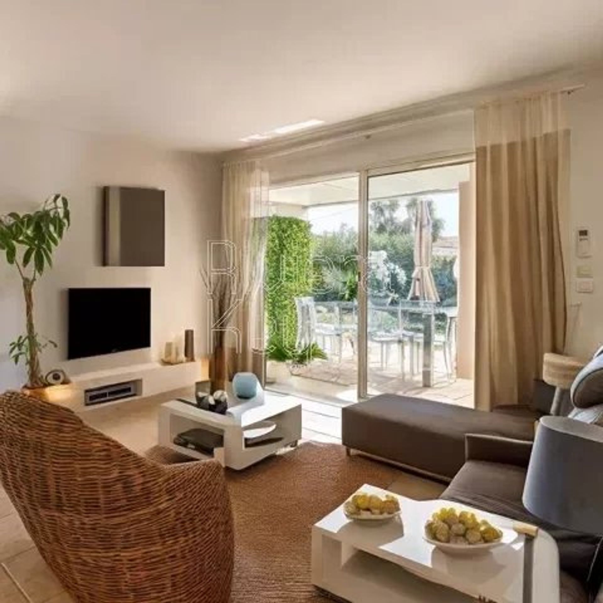 Condominium in Antibes, Provence-Alpes-Côte d'Azur 12157754