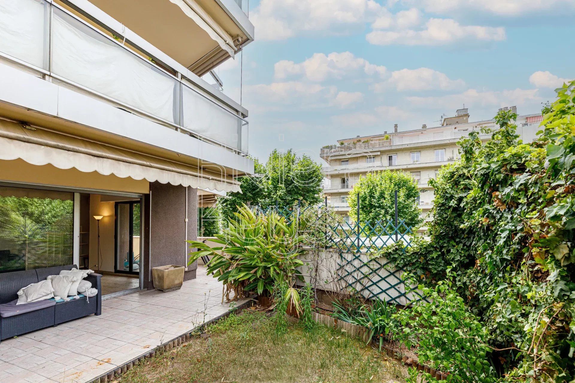 Condominium in Nice, Alpes-Maritimes 12157761